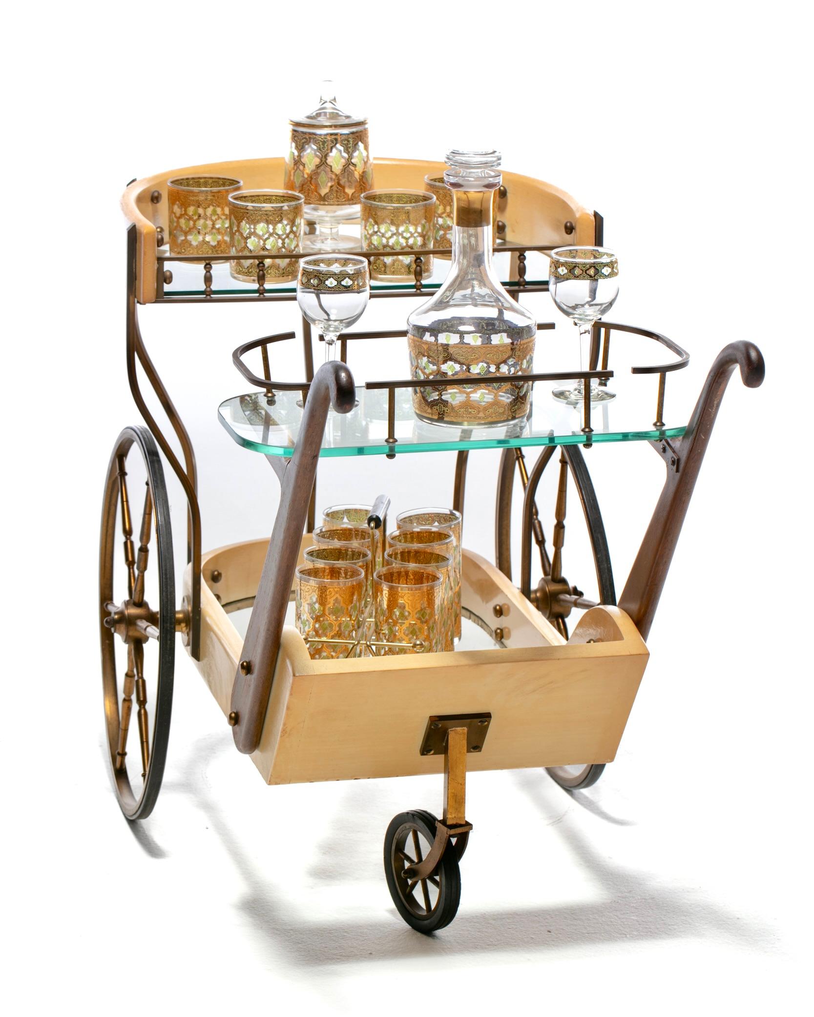 Carrito de bar italiano de mediados del siglo XX en piel de cabra crema marfil de Aldo Tura c. 1965 Italiano en venta