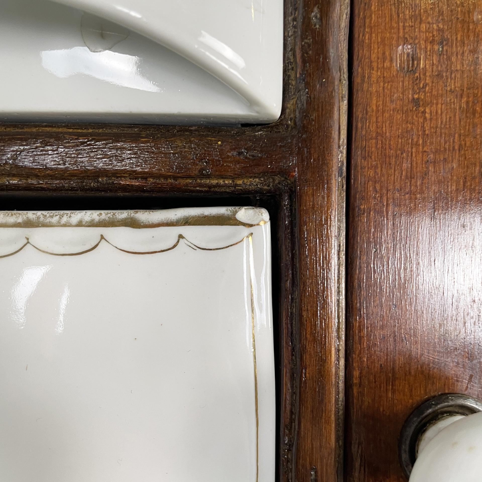 Credenza da cucina italiana di metà secolo in legno, marmo e ceramica, anni '30 in vendita 3