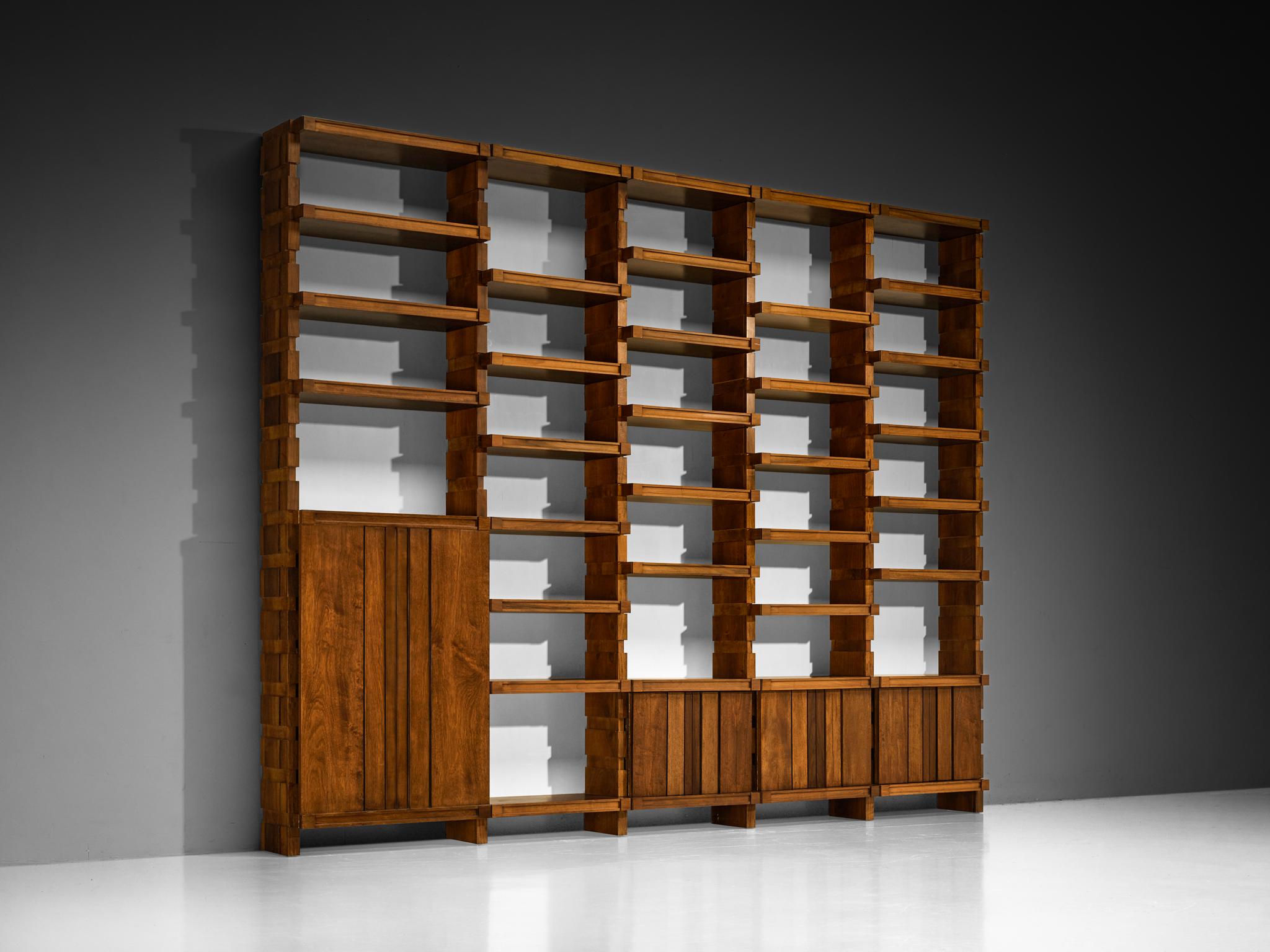 Italian Mid-Century Modern Large Architectural Library in Walnut For Sale 4