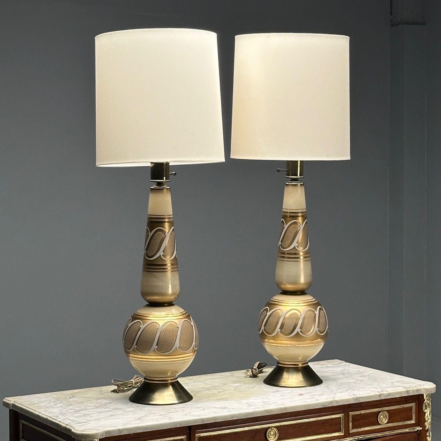 Italian Mid-Century Modern, Large Table Lamps, Gold Glass, Brass, Italy, 1960s In Good Condition For Sale In Stamford, CT