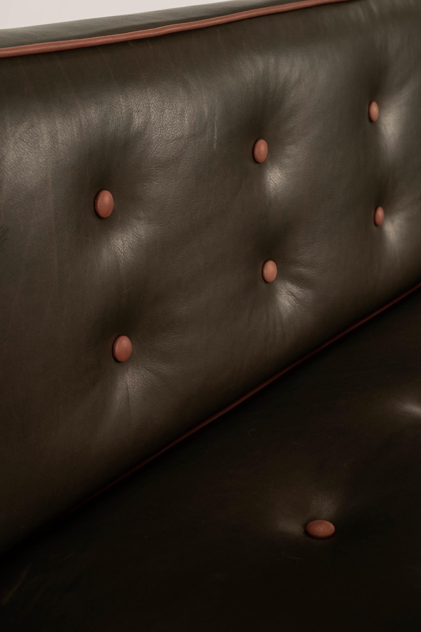 Settee italienne moderne du milieu du siècle dernier en vente 2