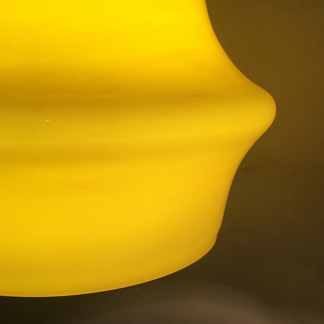 Italian Mid-Century Modern Lemon Yellow Glass Chandelier, 1960s 5