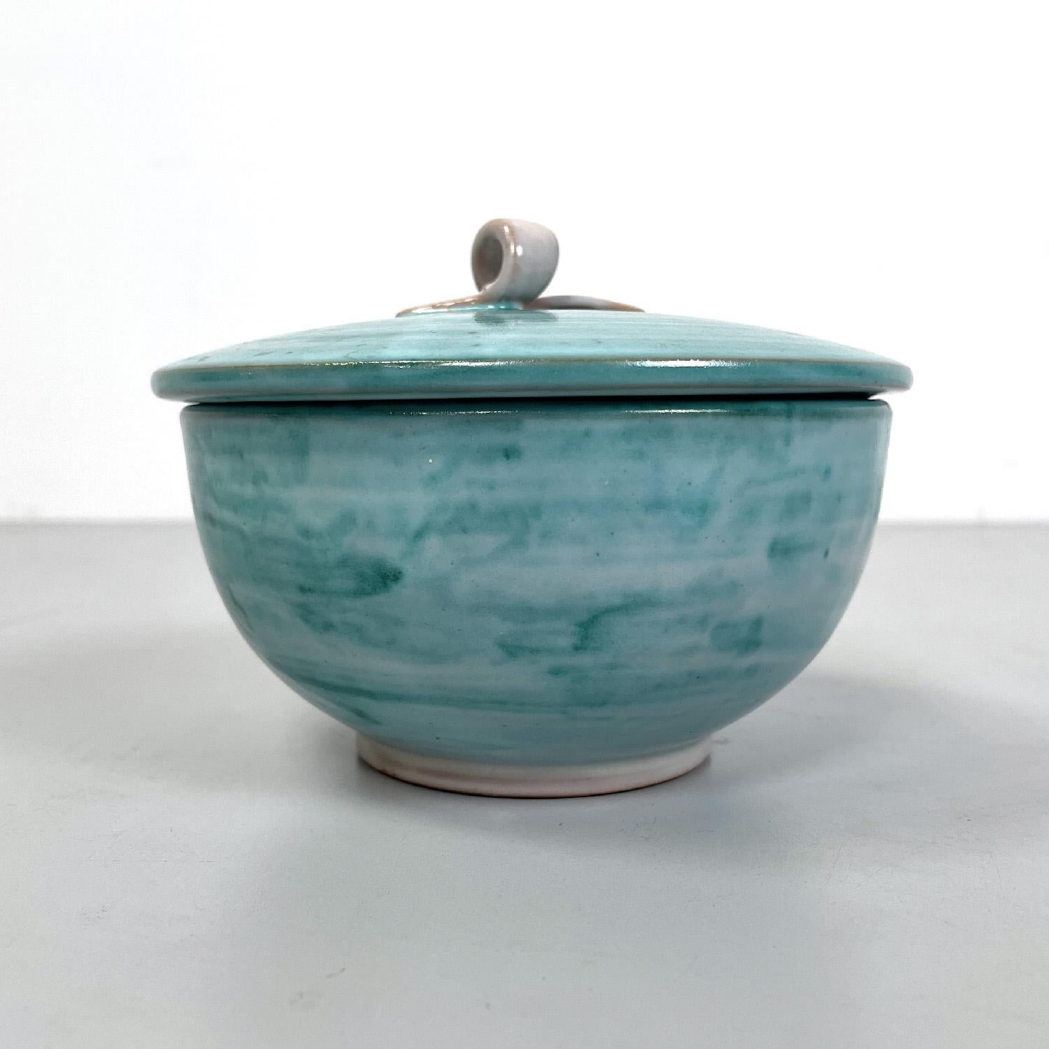 Italian modern light blue ceramic bowl by Bruno Gambone, 1970s In Good Condition For Sale In MIlano, IT