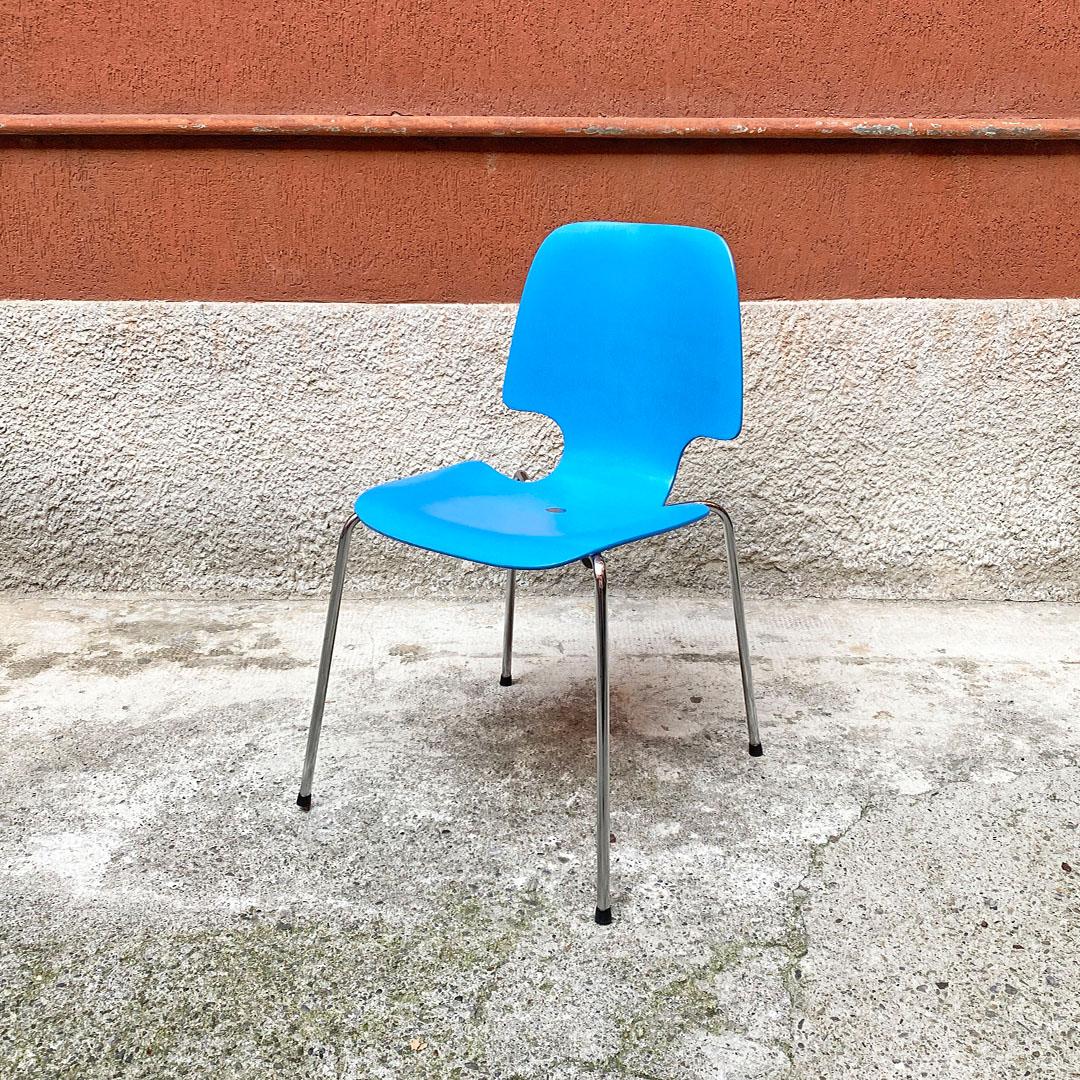 Italian Mid-Century Modern light blue curved wood and metal rod chair, 1960s
Chair with light blue curved wooden structure with legs in steel rod and metal detail in the center of the seat.
1960s
Very good condition.
Measurements in cm 53 x 55 x