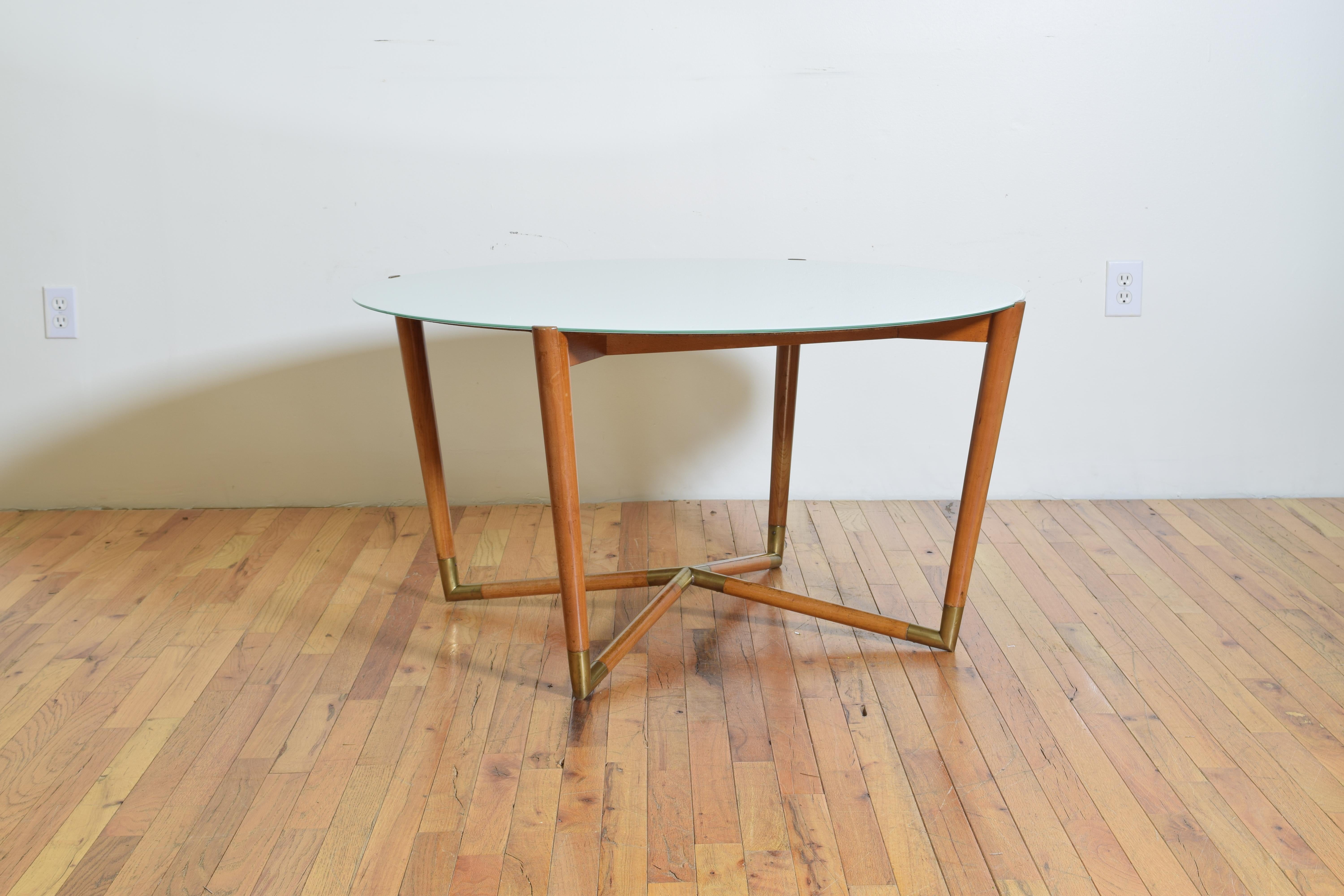 Italian Mid-Century Modern Light Walnut, Brass, and Glass Coffee Table In Excellent Condition In Atlanta, GA
