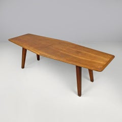 Italian mid-century modern long wooden coffee table with pointed sides, 1960s