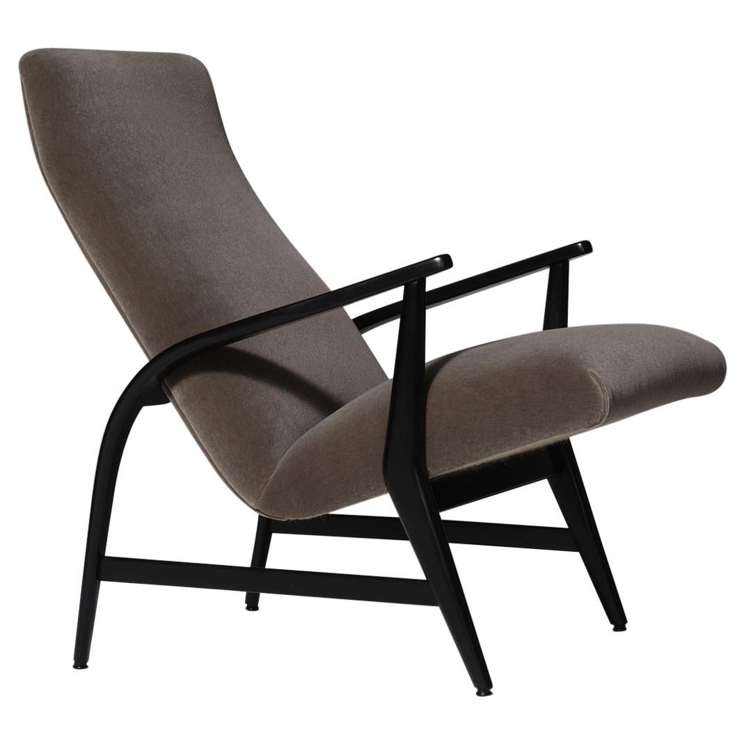 Italian Mid-Century Modern Lounge Chair in Mohair