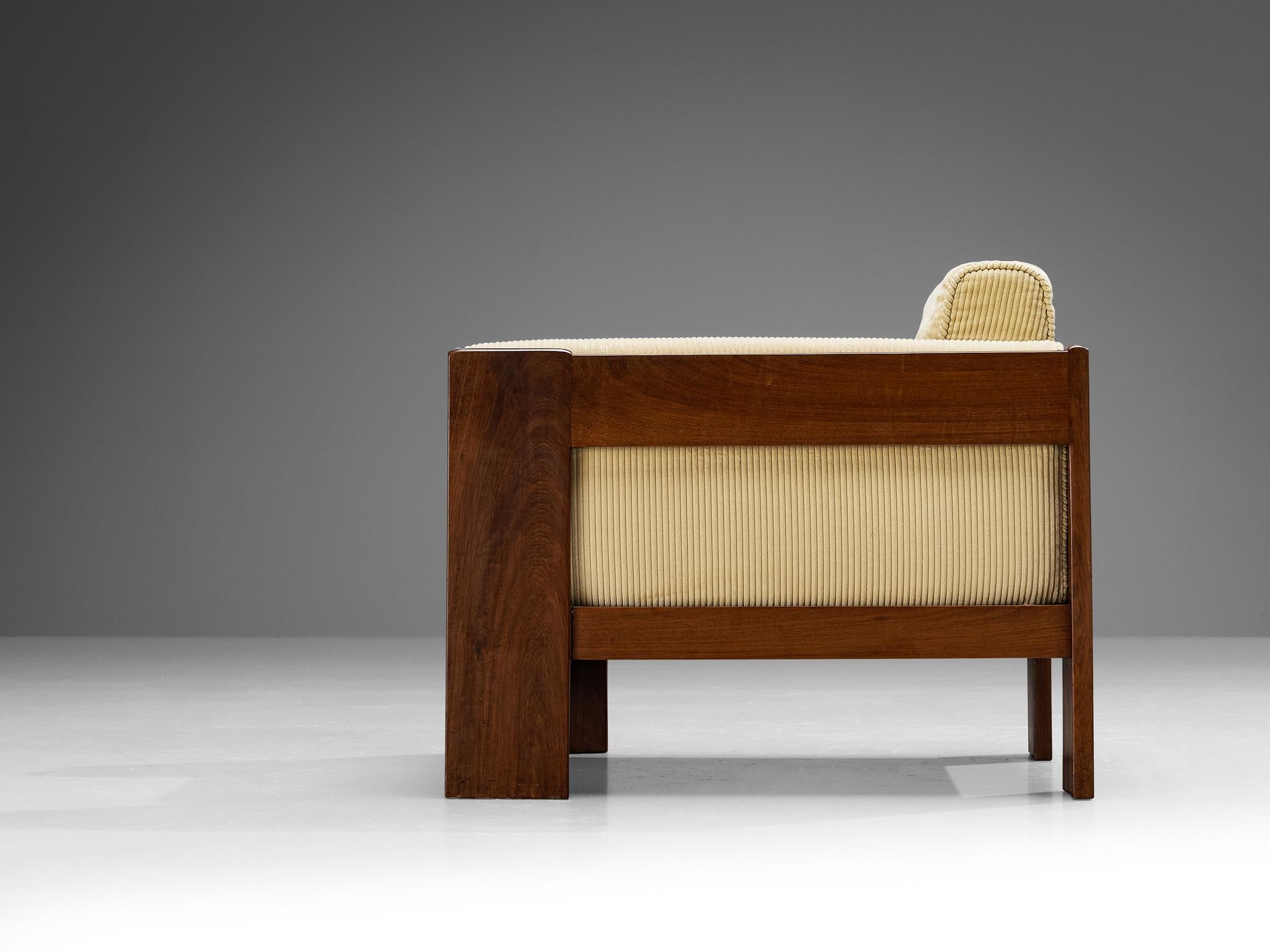 Italian Mid-Century Modern Lounge Chair in Walnut and Beige Corduroy In Good Condition In Waalwijk, NL