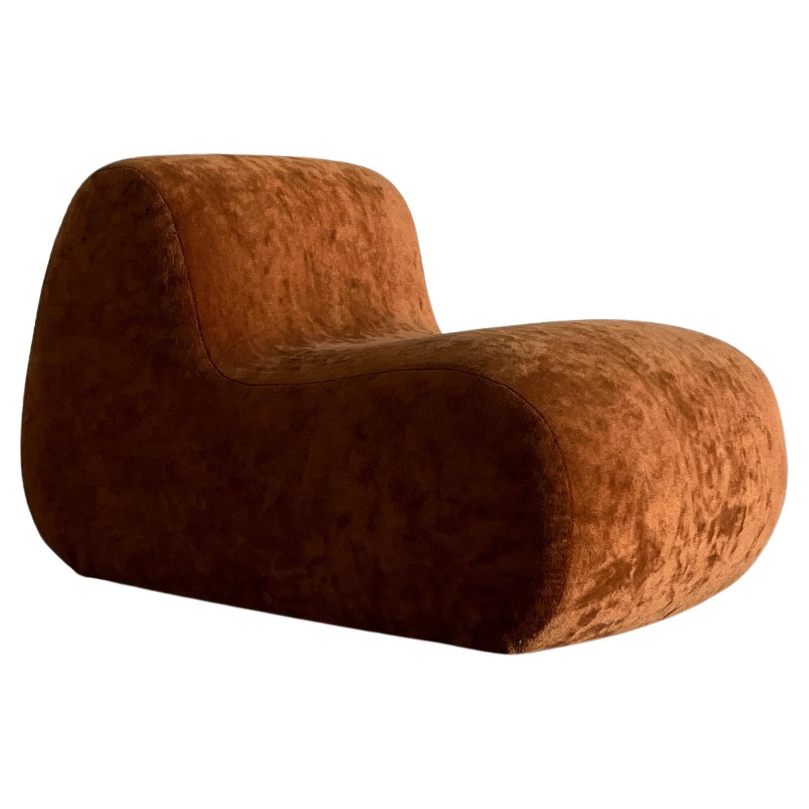 Italian Mid-Century-Modern Lounge Chair or Club Chair in Velvet Fabric, 1970s