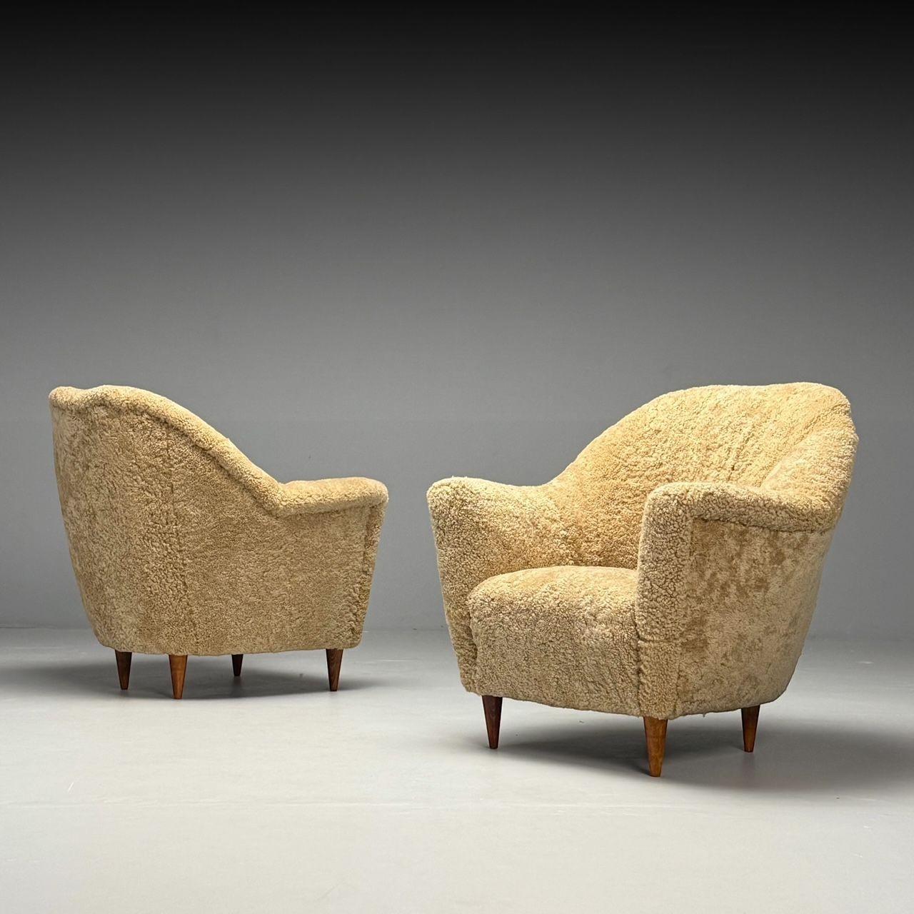 Style Federico Munari, modernité italienne du milieu du siècle, chaises longues ou chaises à accoudoirs, peau de mouton miel, années 1950

Chaises longues italiennes du milieu du siècle dernier, datant des années 1950, nouvellement recouvertes d'une