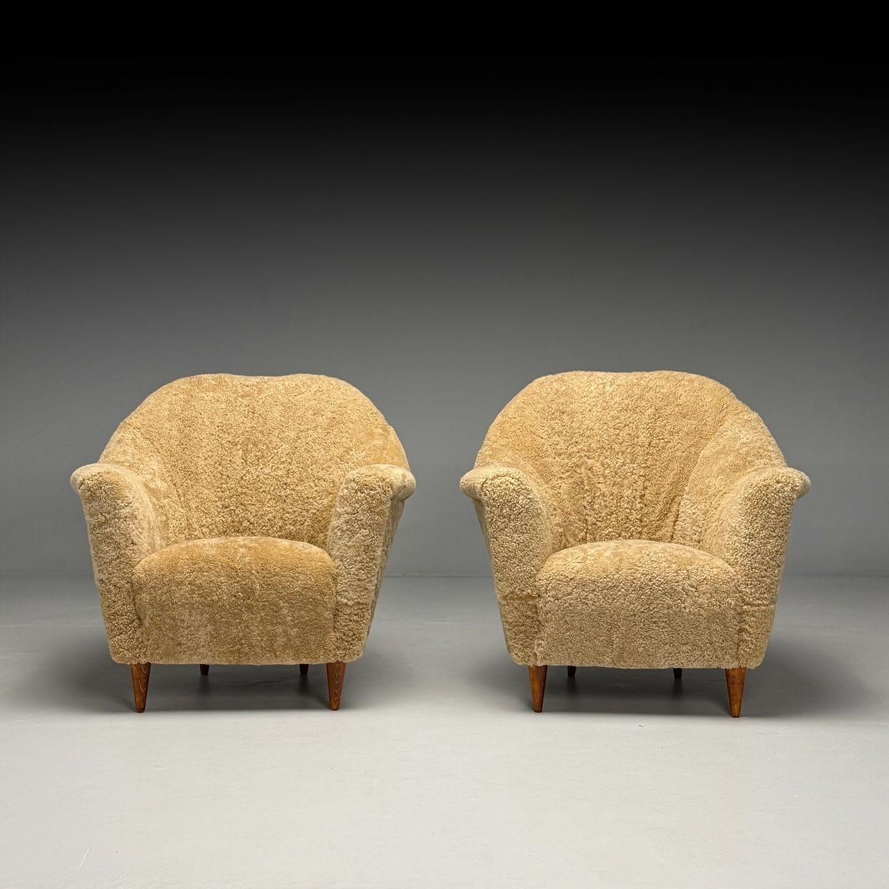 Chaises longues italiennes The Modernity, Shearling Honey, Wood Woods, 1950s Bon état - En vente à Manhasset, NY
