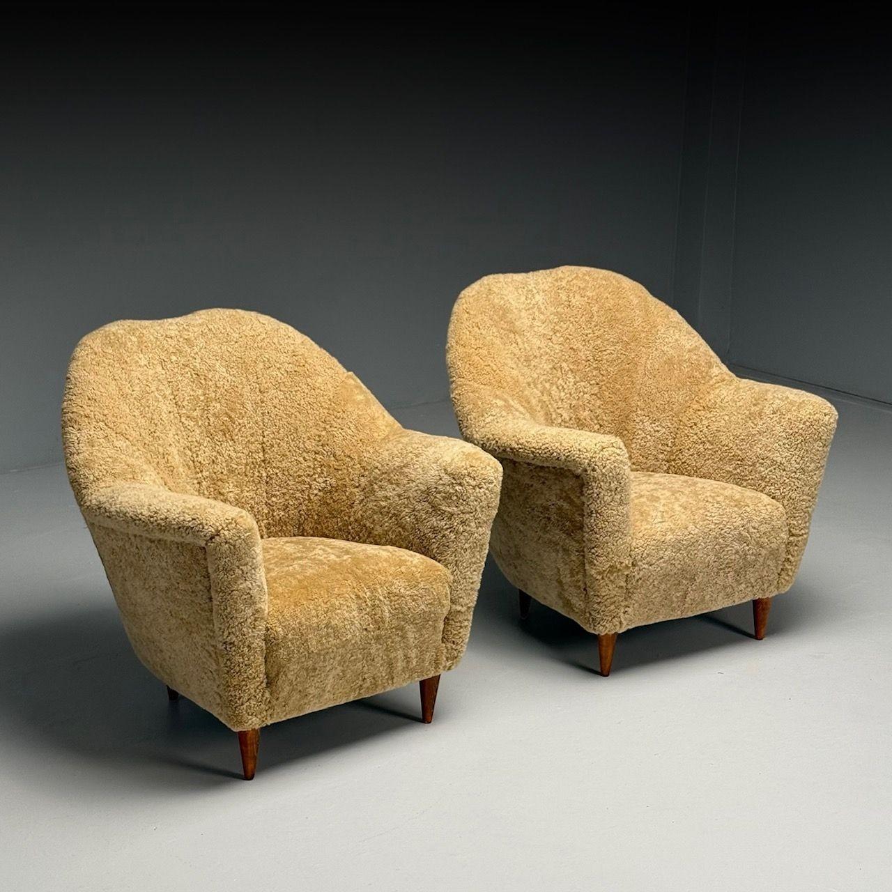 Cuir de mouton Chaises longues italiennes The Modernity, Shearling Honey, Wood Woods, 1950s en vente