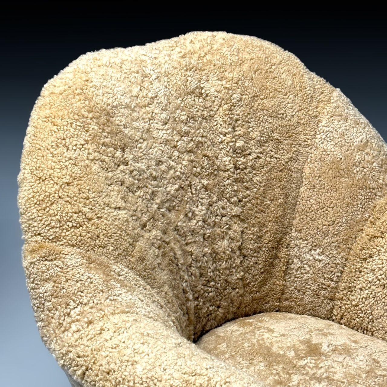 Chaises longues italiennes The Modernity, Shearling Honey, Wood Woods, 1950s en vente 3