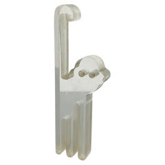 Scimmia in lucite di Silvio Russo per Guzzini, anni '70, stile metà secolo moderno.