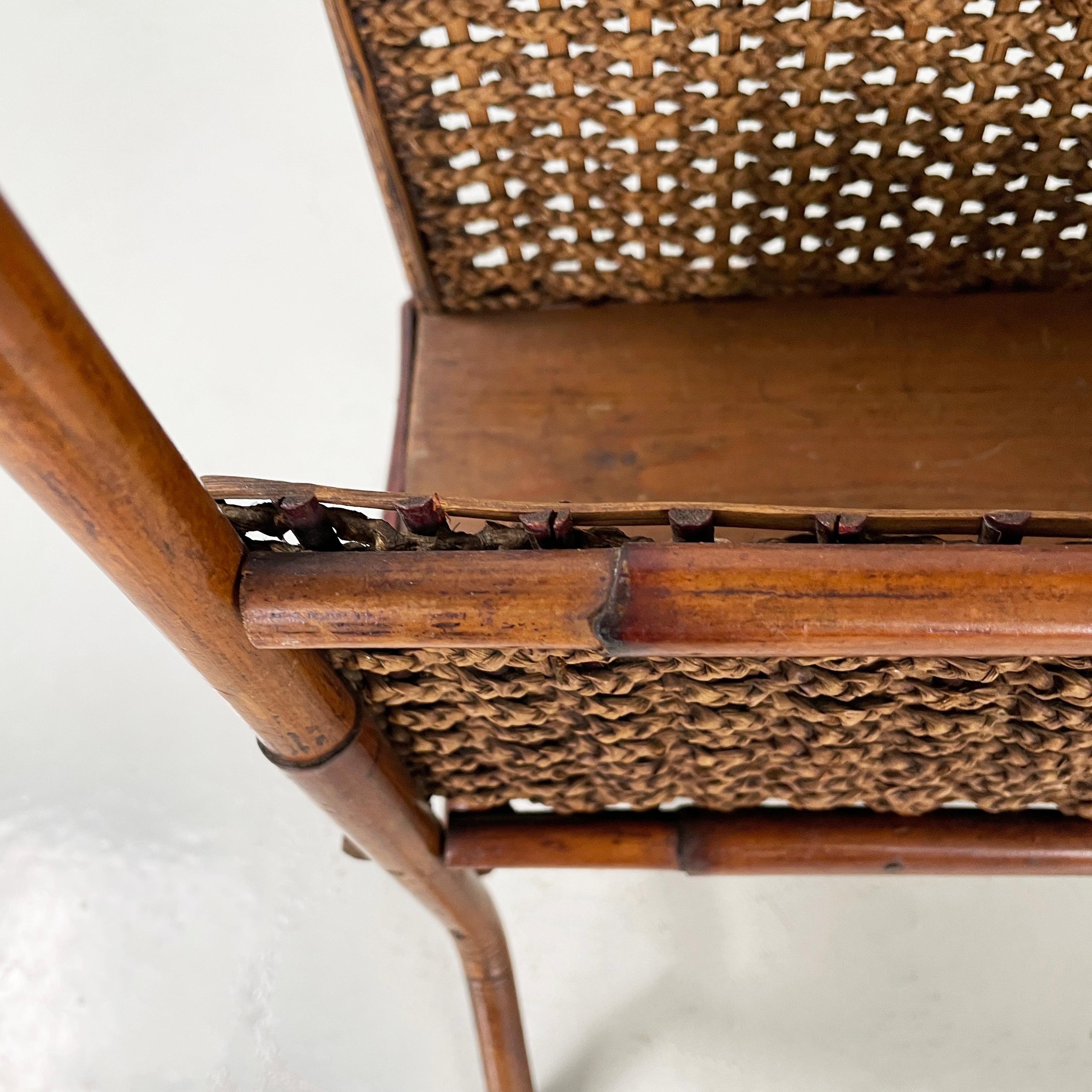 Italian mid-century modern Magazine rack with double shelf in rattan, 1960s For Sale 8
