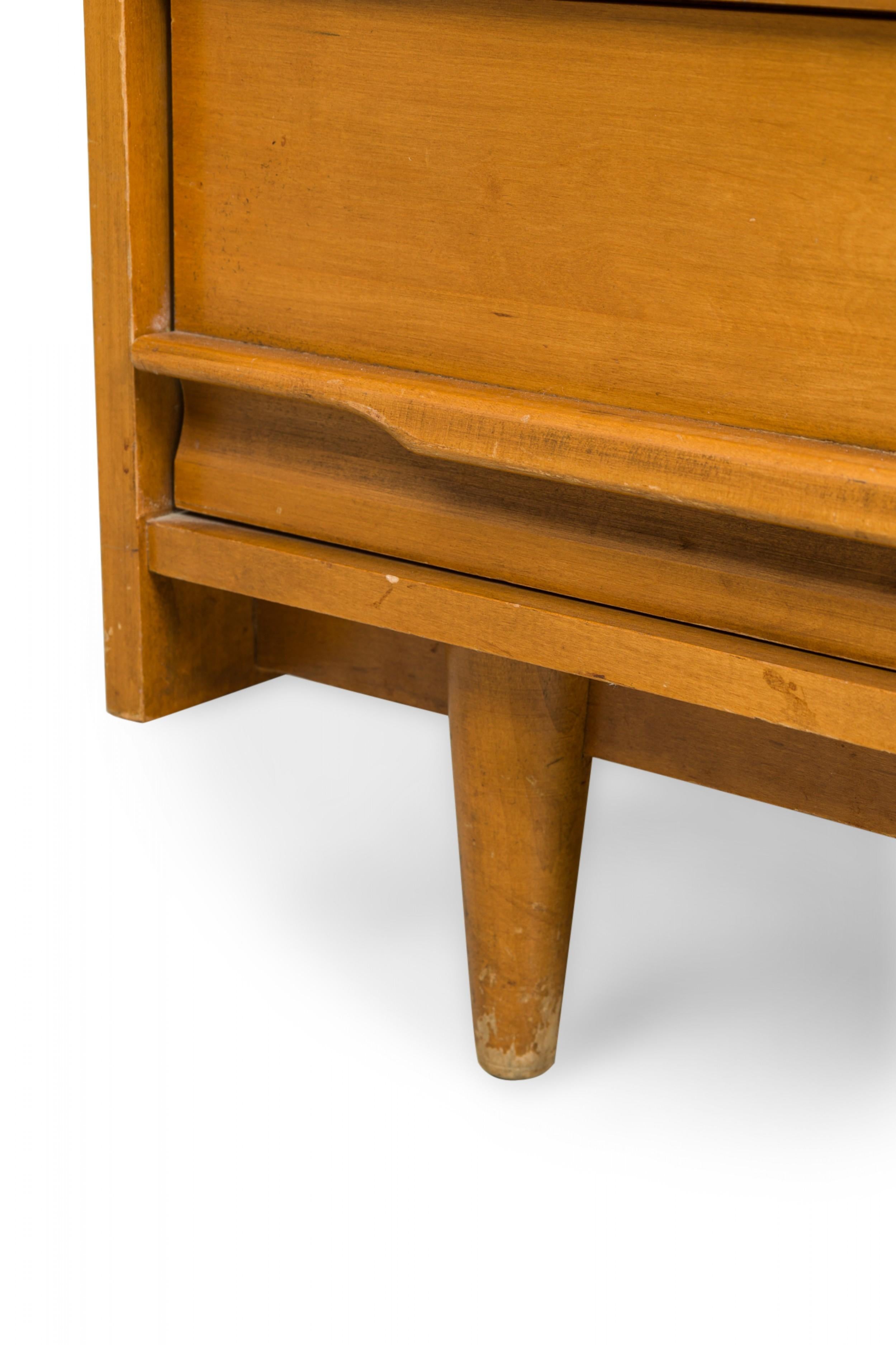 Italienische Mid-Century Modern-Hochkommode aus Ahornholz mit 6 Schubladen im Angebot 9