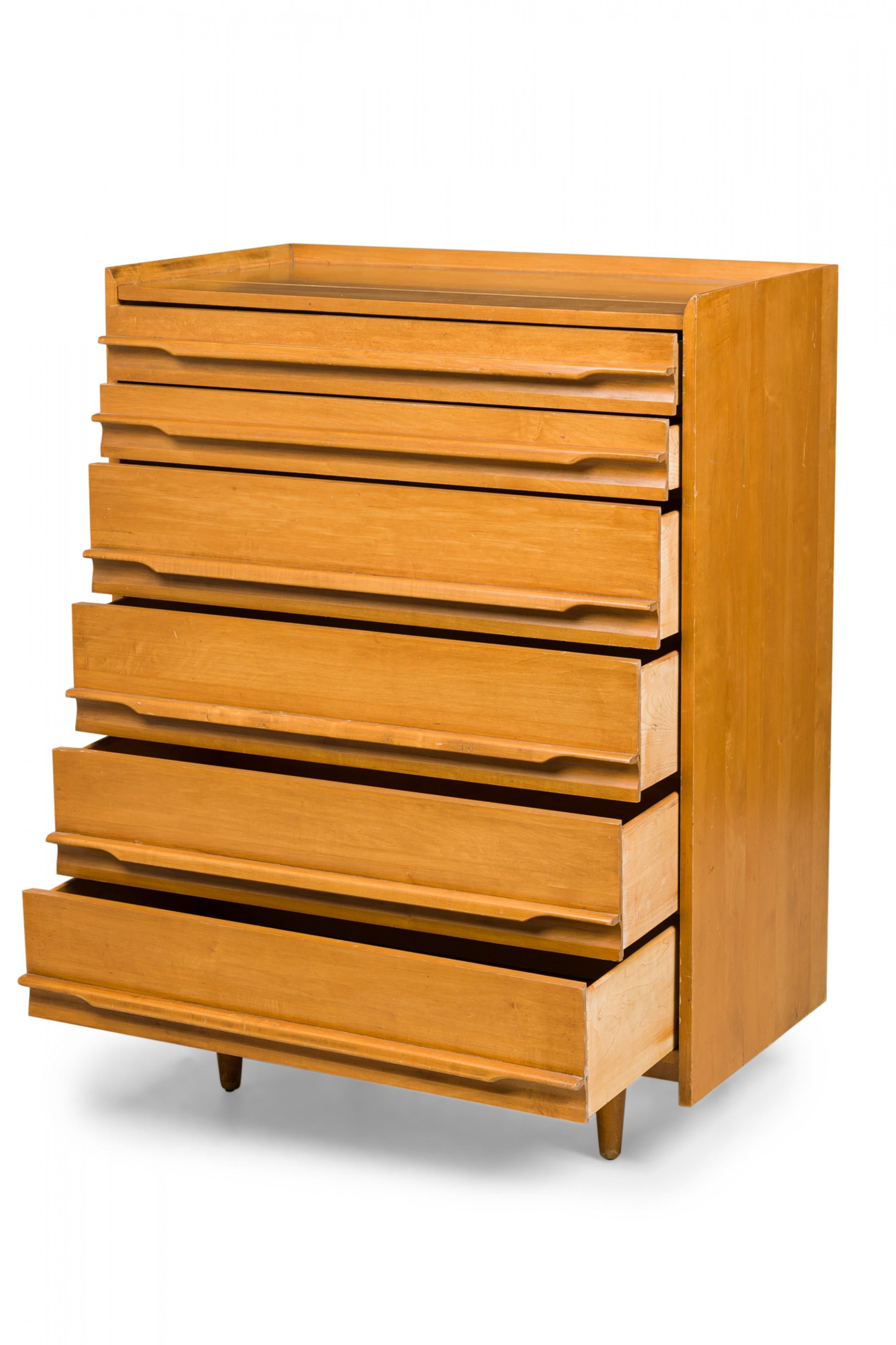 Italienische Mid-Century Modern-Hochkommode aus Ahornholz mit 6 Schubladen (20. Jahrhundert) im Angebot