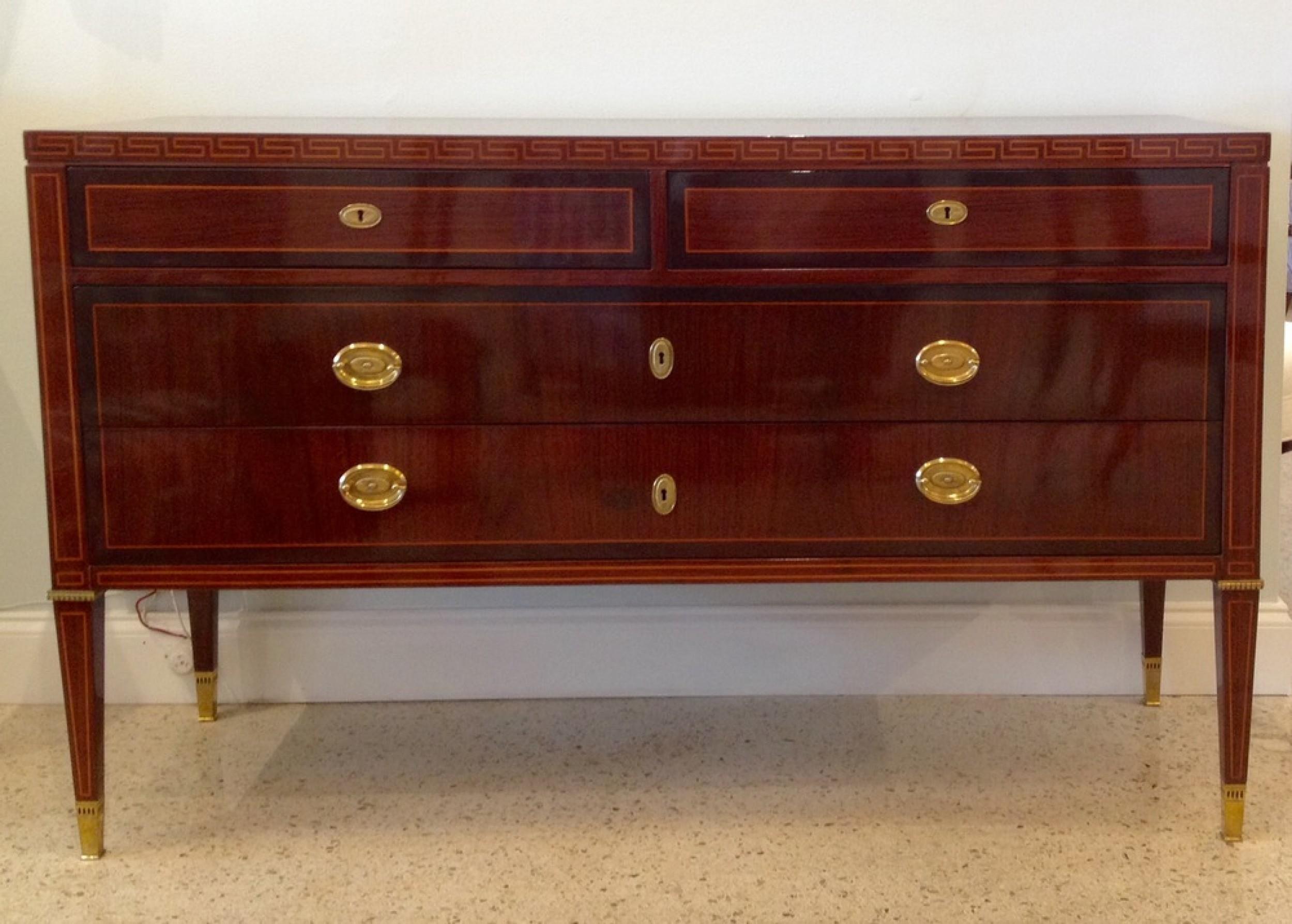 Italian Mid-Century Modern Marquetry Commode For Sale 1