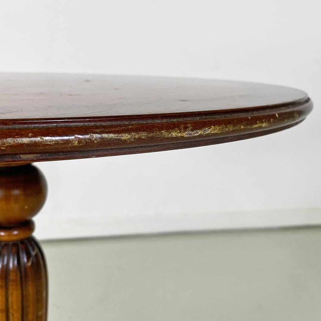Wood Italian mid century modern medium height liberty lines round coffee table, 1940s For Sale