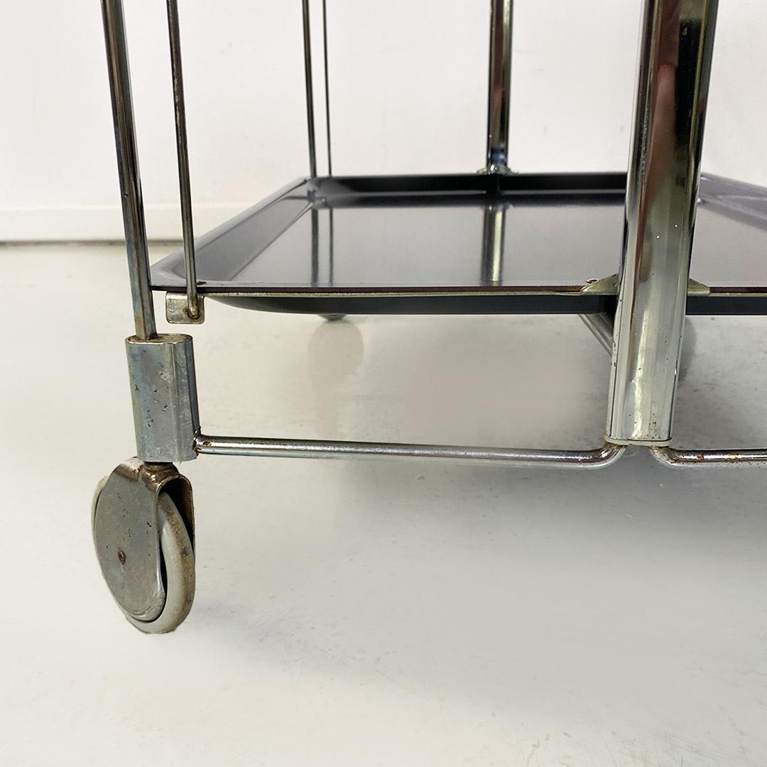 Italian mid century modern metal and black plastic food trolley on wheels 1960s For Sale 7