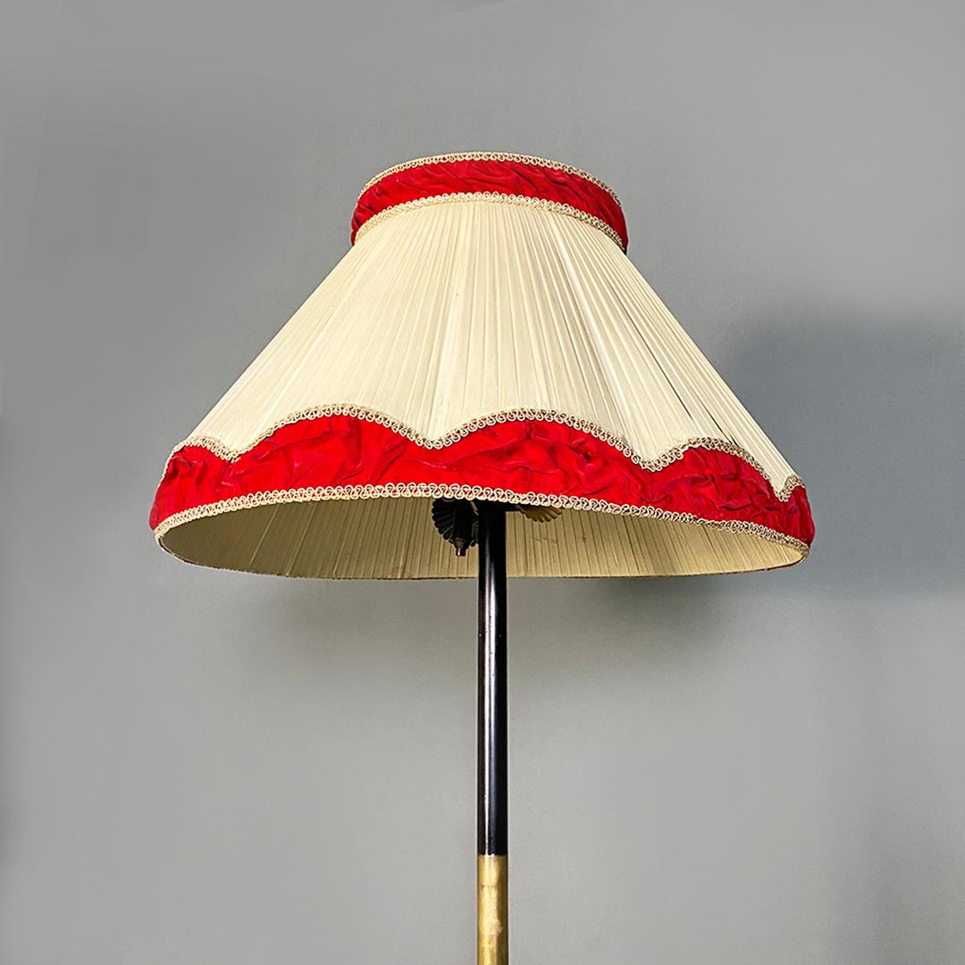 Italian Mid-Century Modern Metal Brass and Beige and Red Fabric Floor Lamp, 1940 For Sale 2