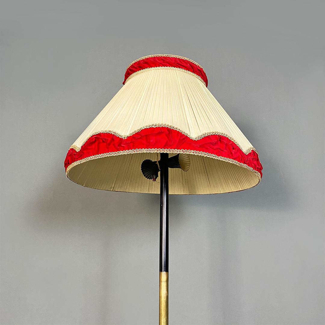 Italian Mid-Century Modern Metal Brass and Beige and Red Fabric Floor Lamp, 1940 For Sale 4