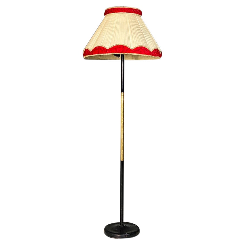 Lámpara de pie italiana moderna de mediados de siglo, de latón metálico y tela beige y roja, 1940