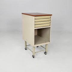 Italienische Metallkommode mit Rollen aus der Mitte des Jahrhunderts, 1950er Jahre