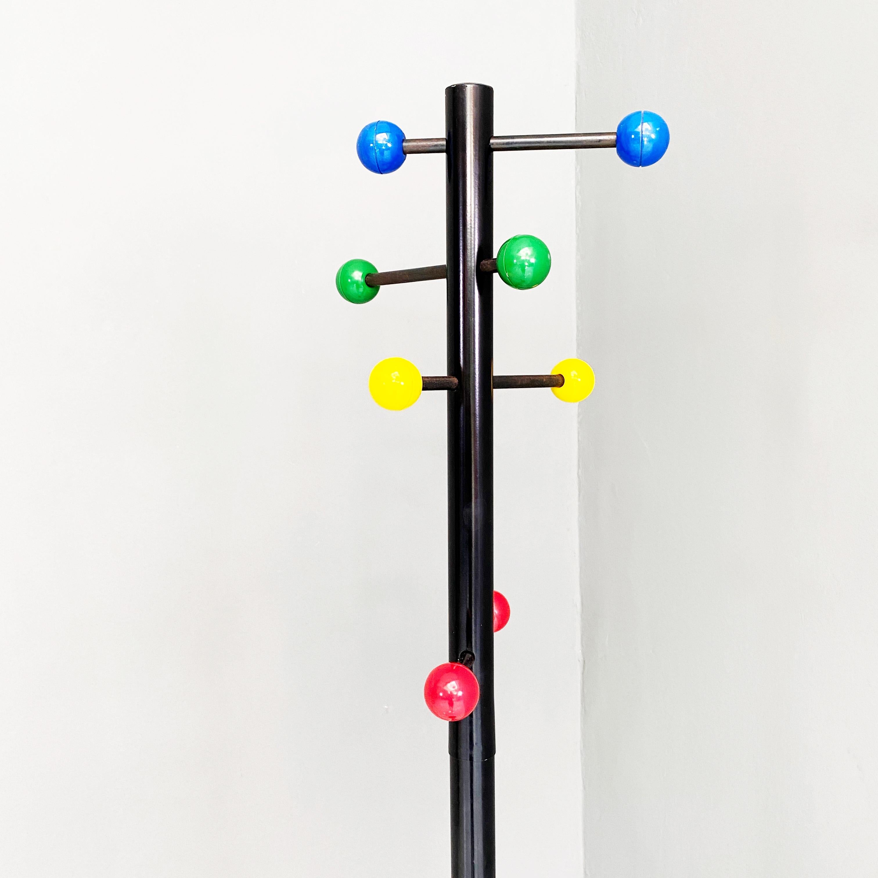 Italian Mid-Century Modern Metal Coat Rack with Colored Spheres, 1980s In Good Condition For Sale In MIlano, IT