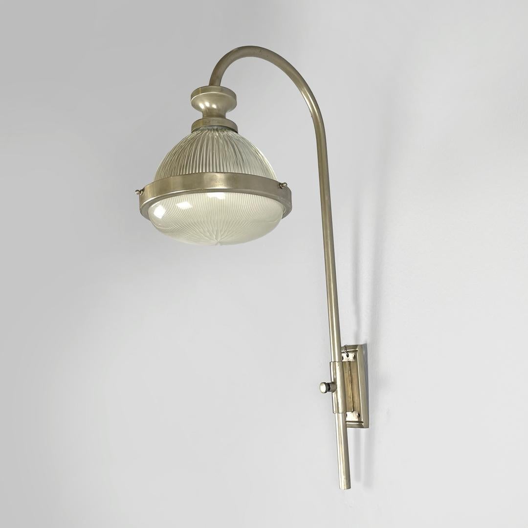 Italian mid-century modern metal wall lamp by Sergio Mazza for Artemide, 1960s In Good Condition For Sale In MIlano, IT