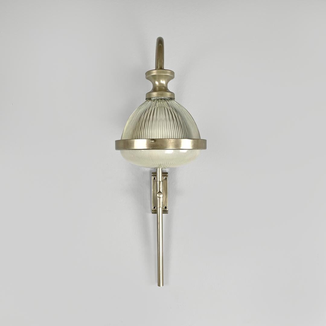 Metal Italian mid-century modern metal wall lamp by Sergio Mazza for Artemide, 1960s For Sale
