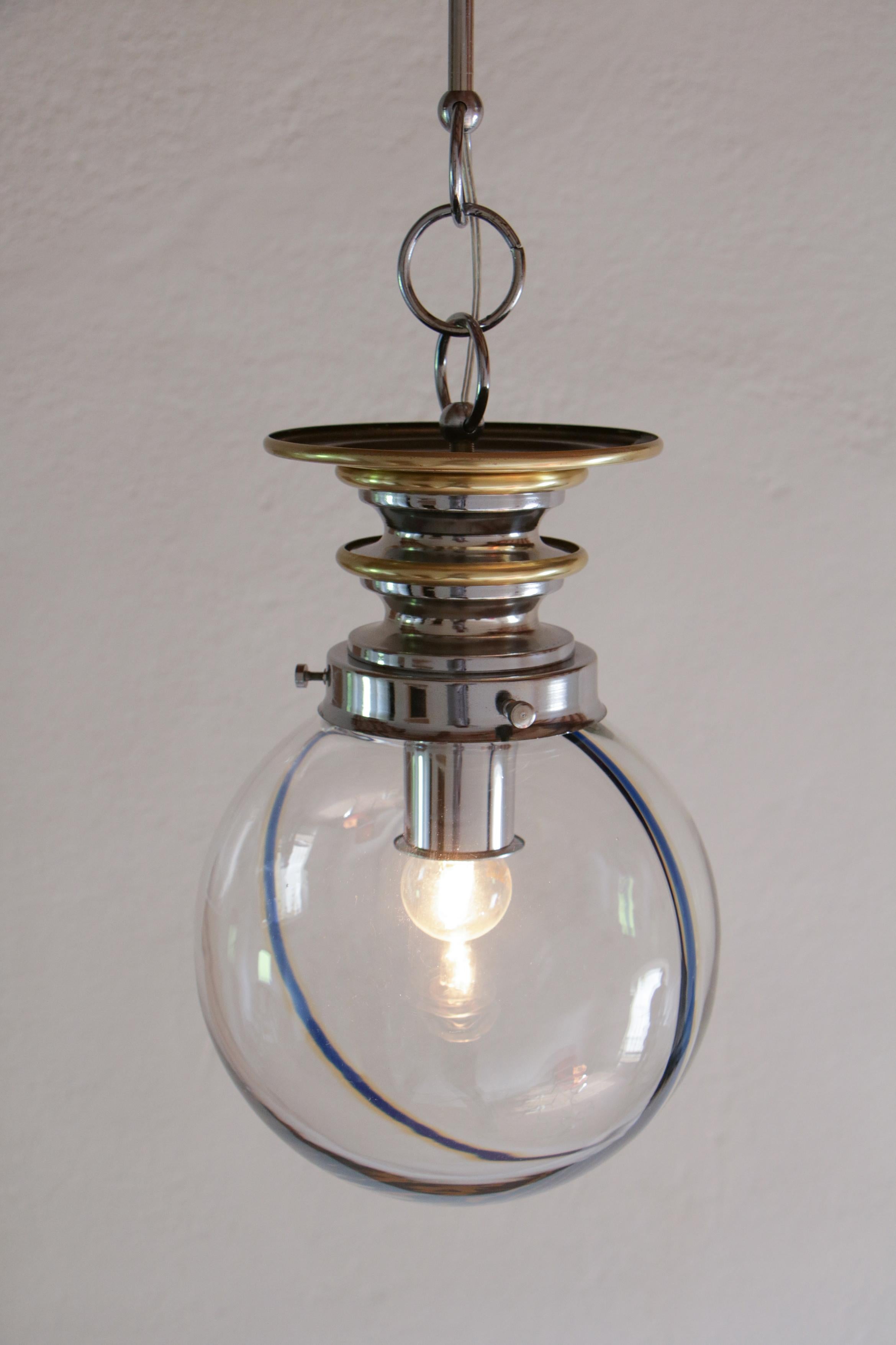 Italian Mid-Century Modern Murano Ball Glass Pendant Lamp, Blue Wire, 1970s In Good Condition For Sale In Traversetolo, IT