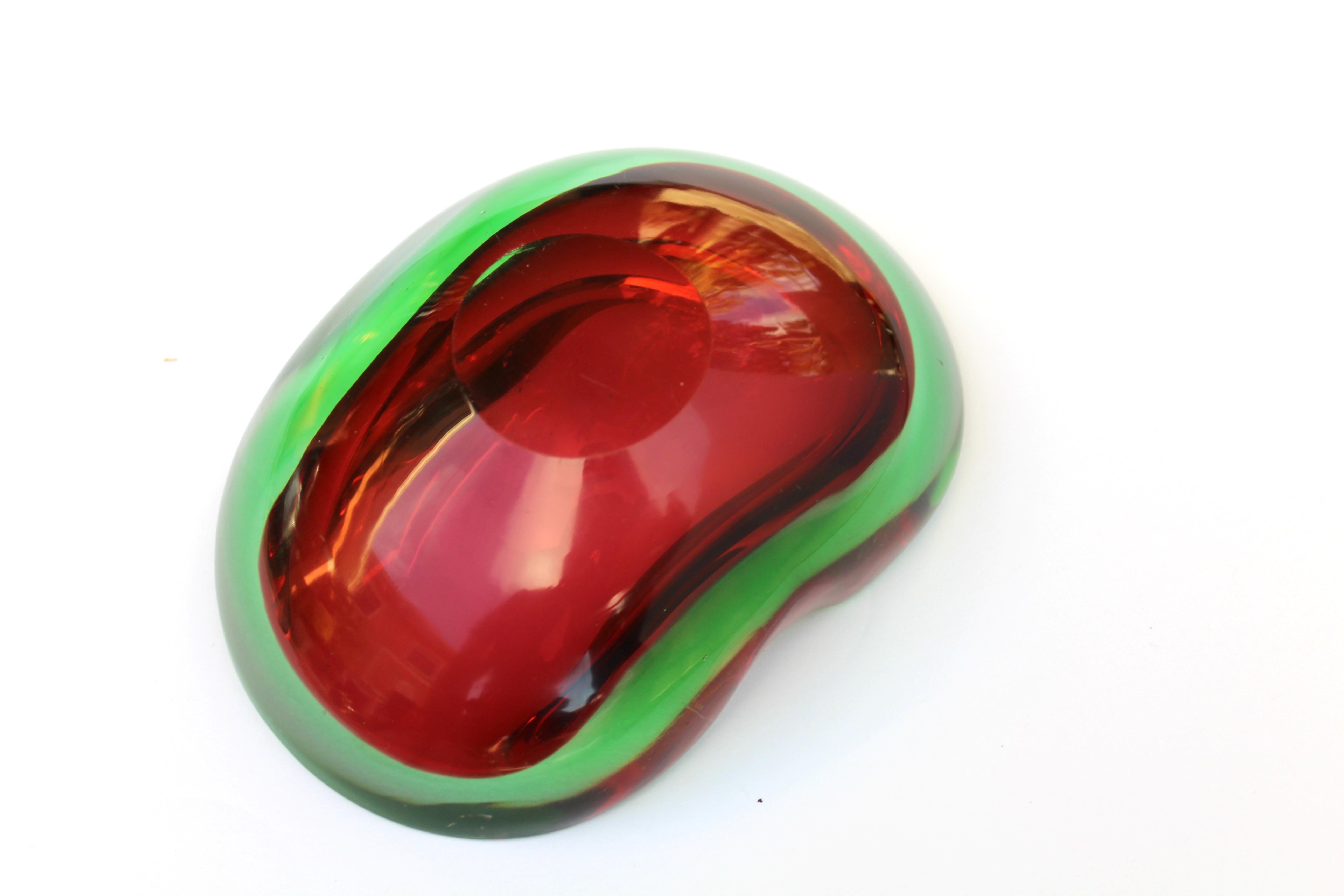 Italian Mid-Century Modern Murano Glass Ashtray or Bowl in Red and Green 1