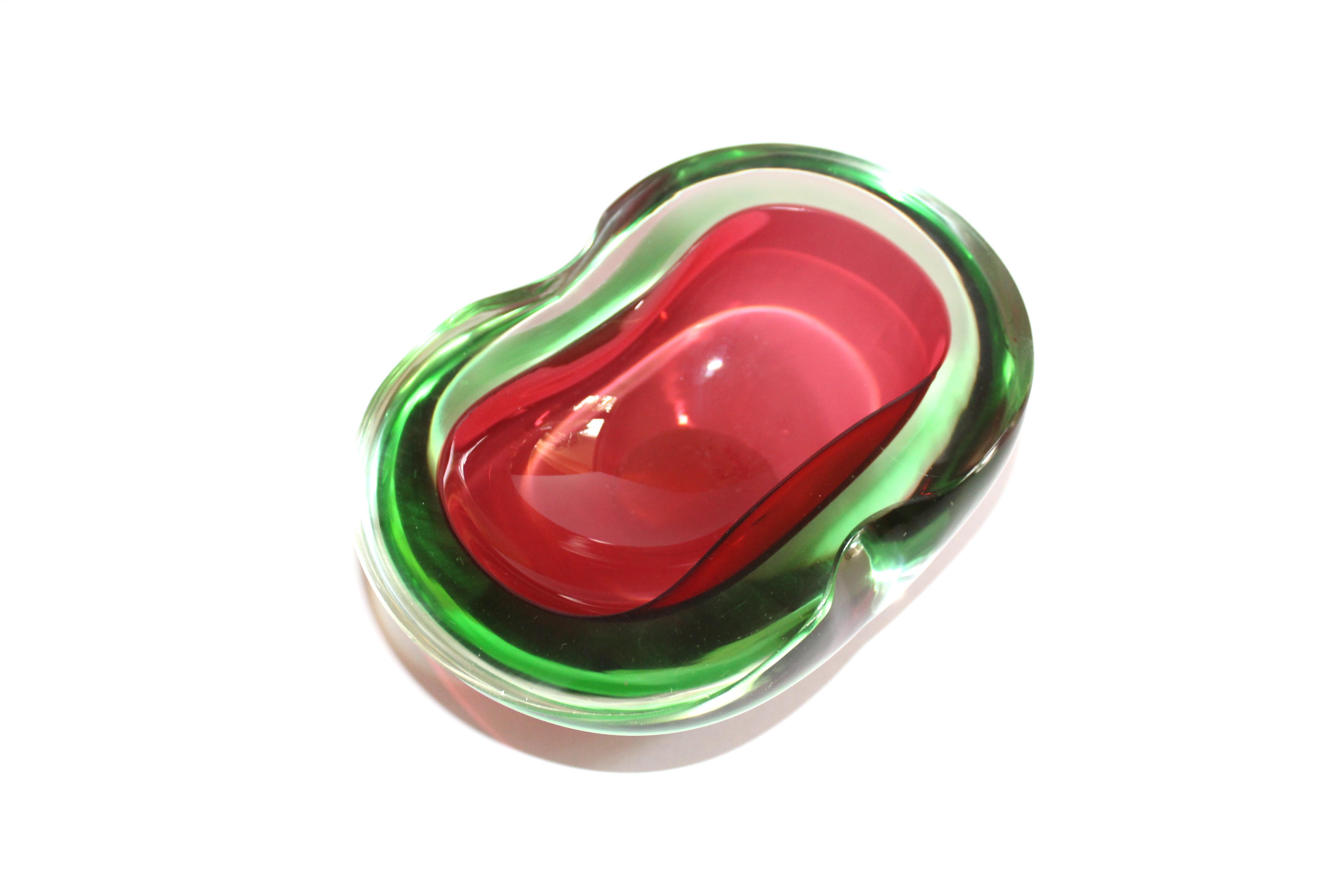 Art Glass Italian Mid-Century Modern Murano Glass Ashtray or Bowl in Red and Green