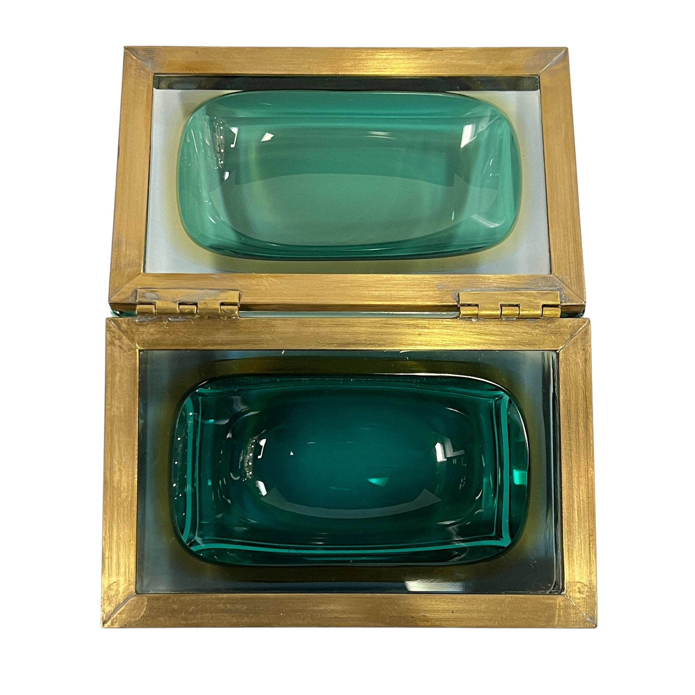 Caja de baratijas italiana de cristal artístico Murano Sommerso de mediados del siglo XX finales del siglo XX en venta