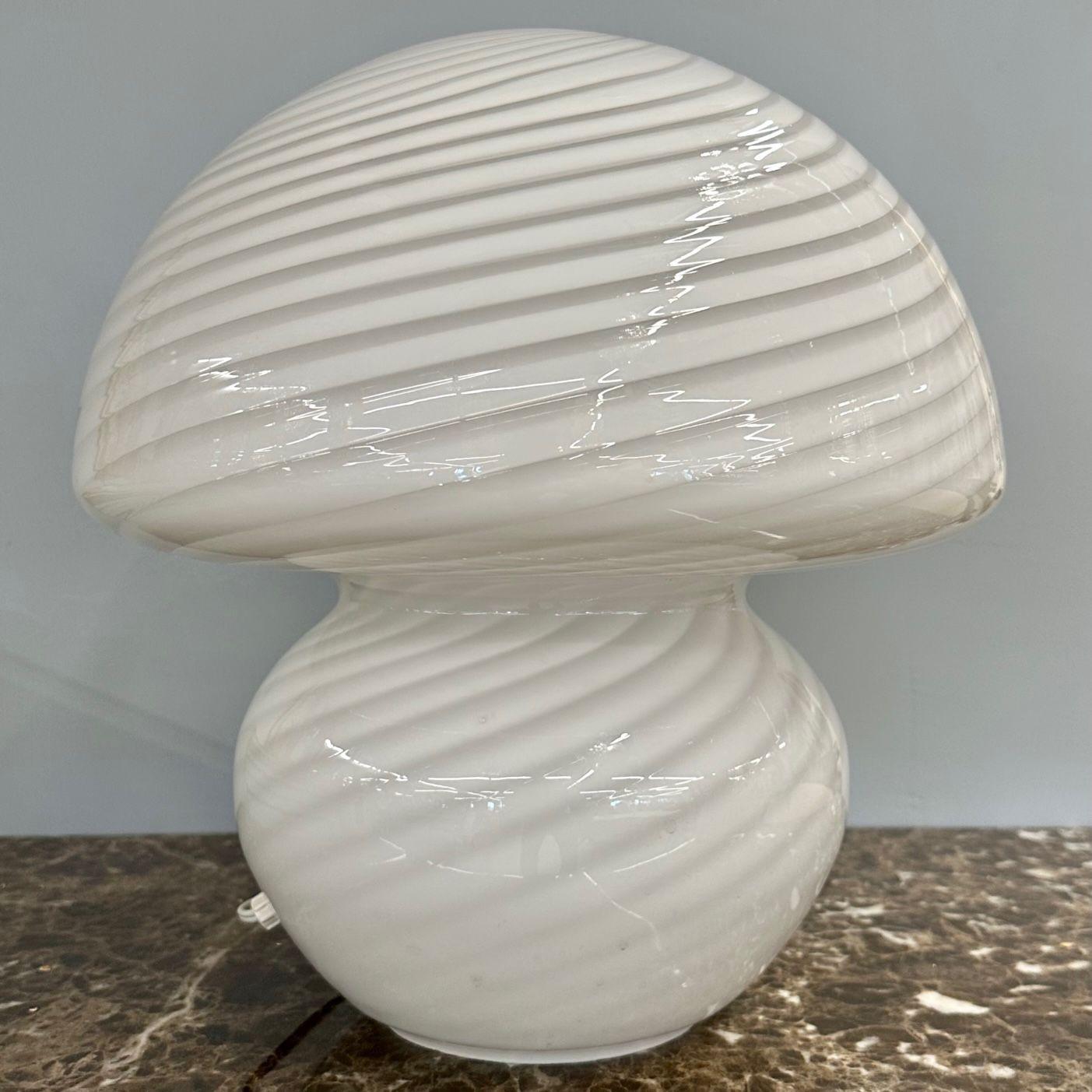 Late 20th Century Italian Mid-Century Modern Mushroom Lamp, White Murano Glass, Swirl Blown Glass For Sale