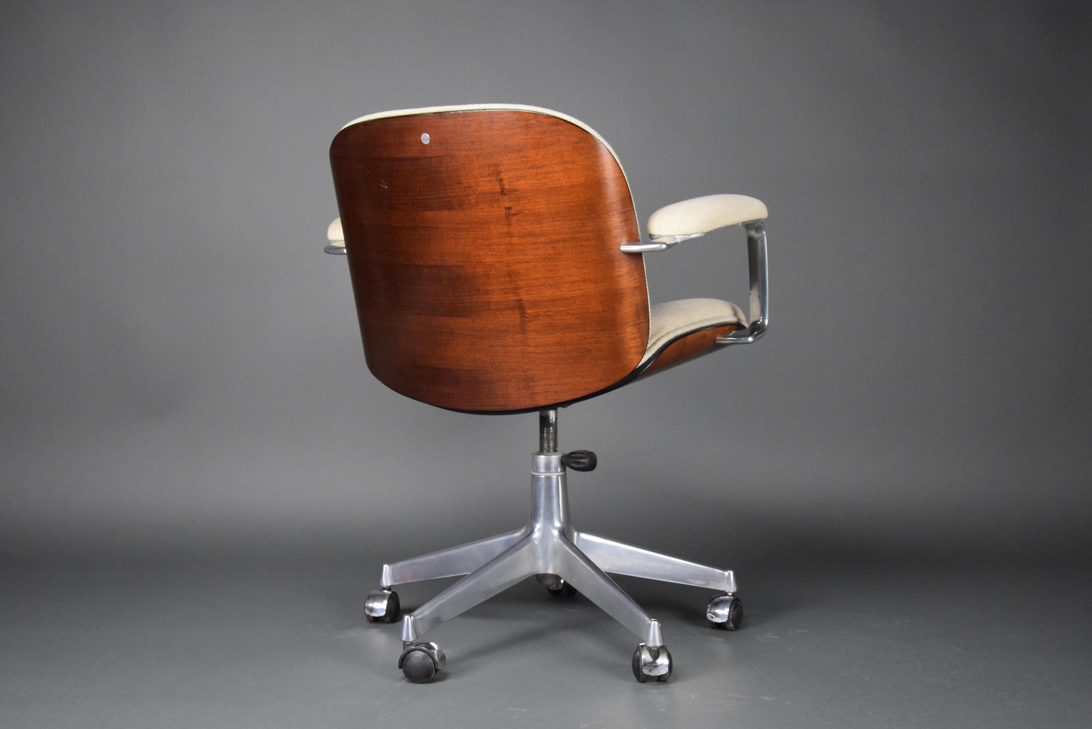 Mid-Century Modern Chaise de bureau italienne moderne du milieu du siècle dernier par Ico Parisi pour MiM Roma