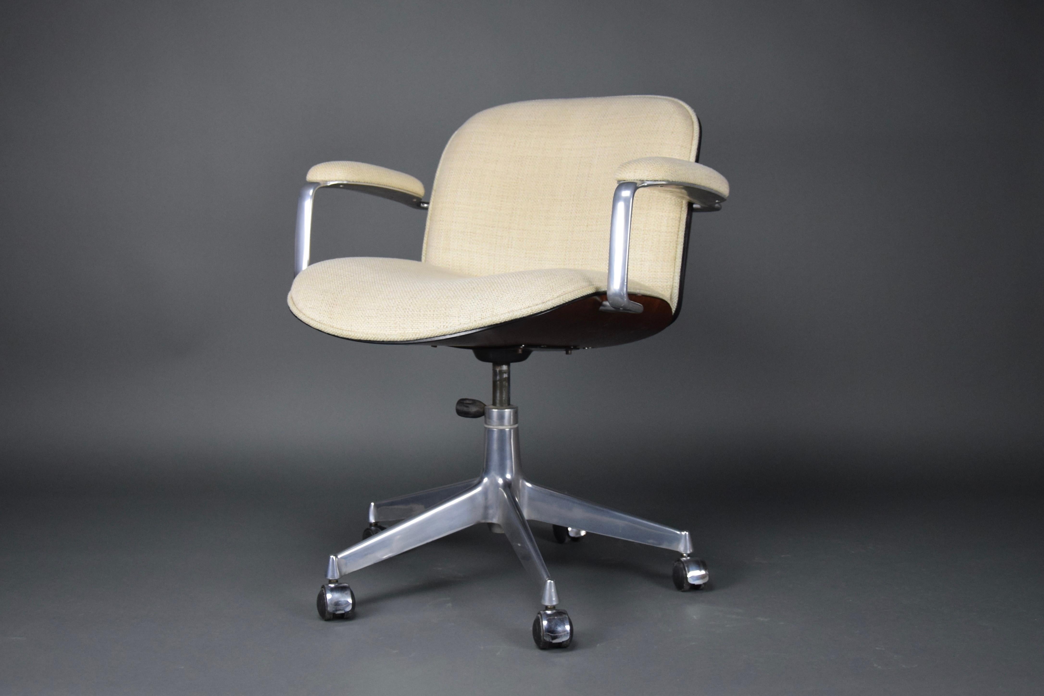 Fin du 20e siècle Chaise de bureau italienne moderne du milieu du siècle dernier par Ico Parisi pour MiM Roma