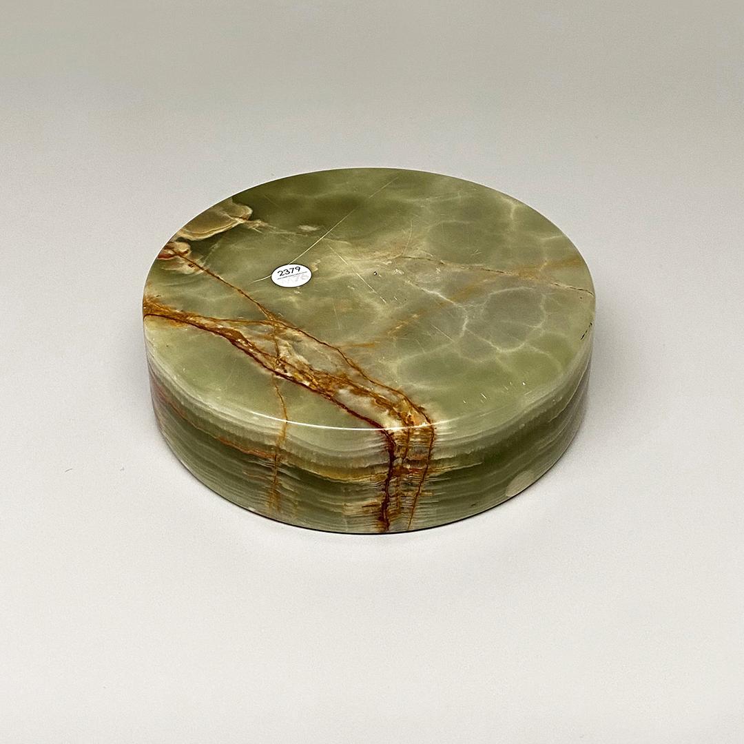 Italian Mid-Century Modern Onyx Jewel Case of Circular Shape, 1970s 1