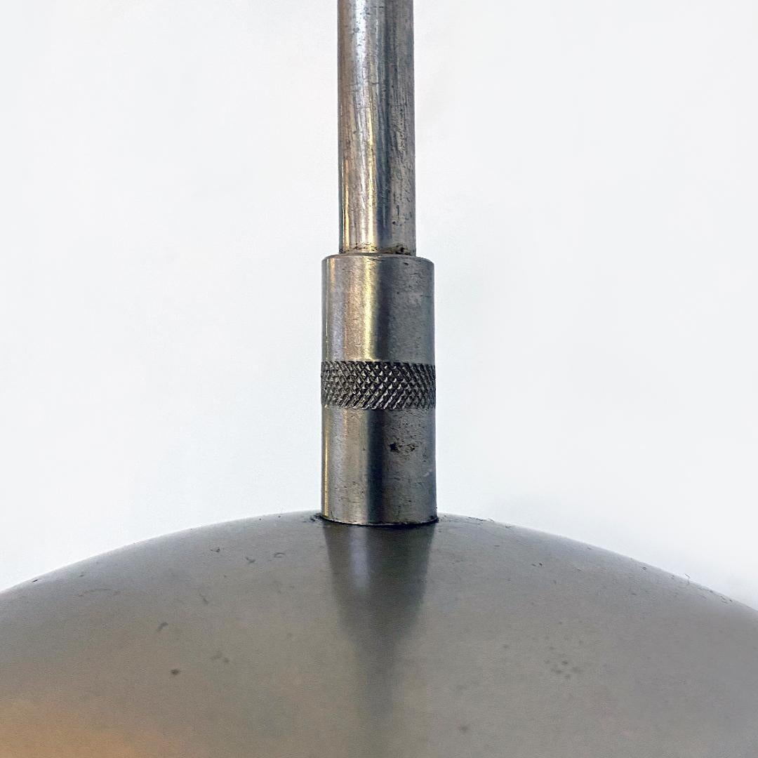 Italian Mid-Century Modern Opalin Glass Chanderlier with Central Steel Rod, 1970 For Sale 3