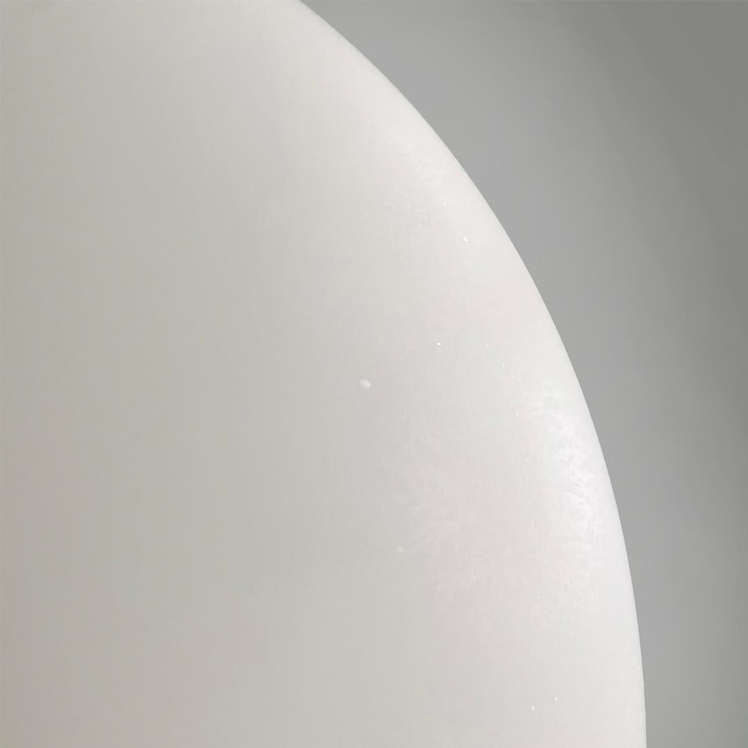 Plafonnier italien en verre opalin 1104 pour Stilnovo, du milieu du siècle dernier, années 1960 en vente 8