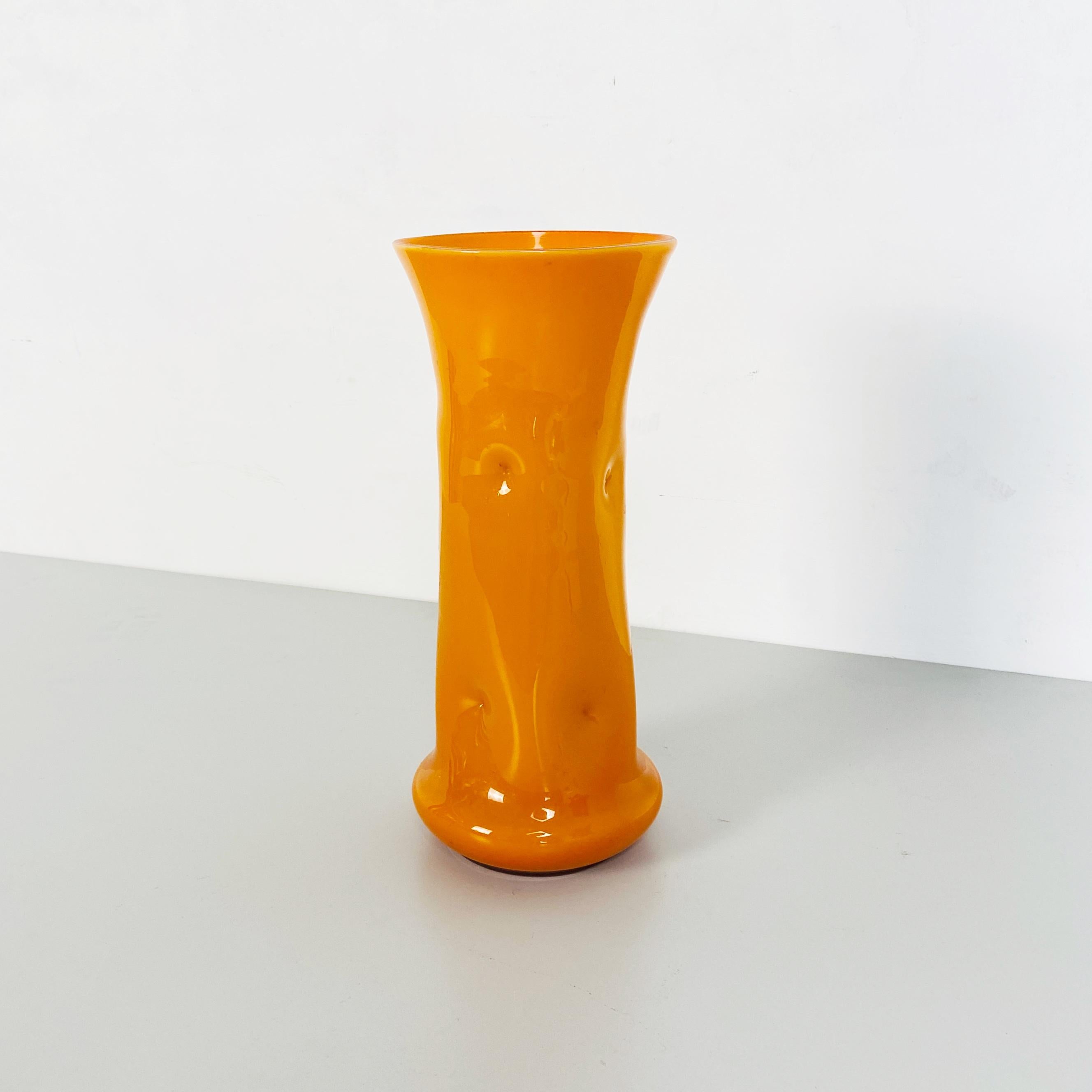 Italian Mid-Century Modern Orange Glass Vase, 1970s In Good Condition In MIlano, IT
