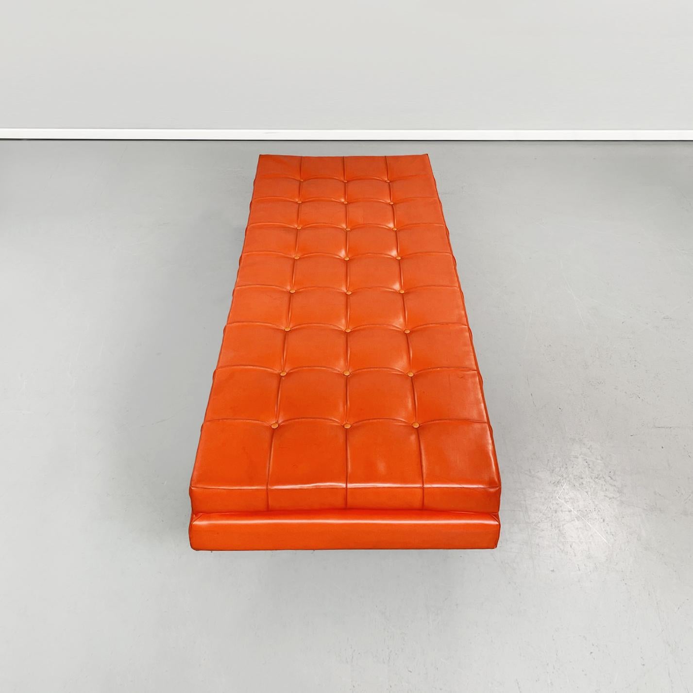 Late 20th Century Italian Mid-Century Modern Orange Red Leather Daybed, 1970s