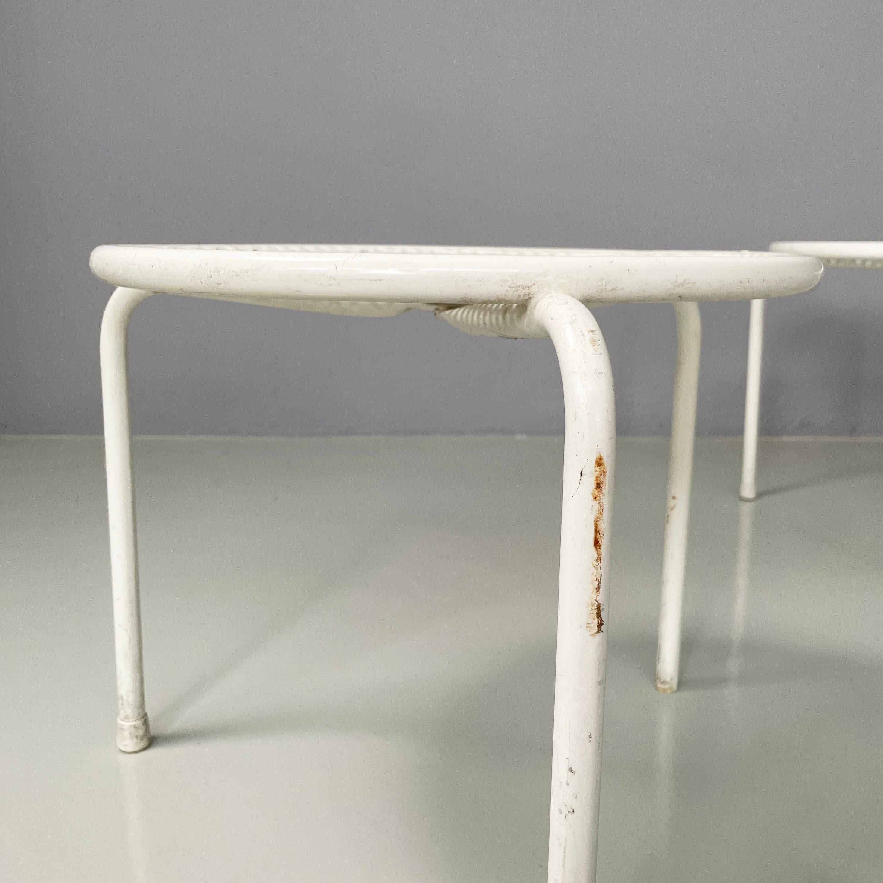 Tavolini da caffè per esterni in metallo bianco di Emu, anni '60. in vendita 8