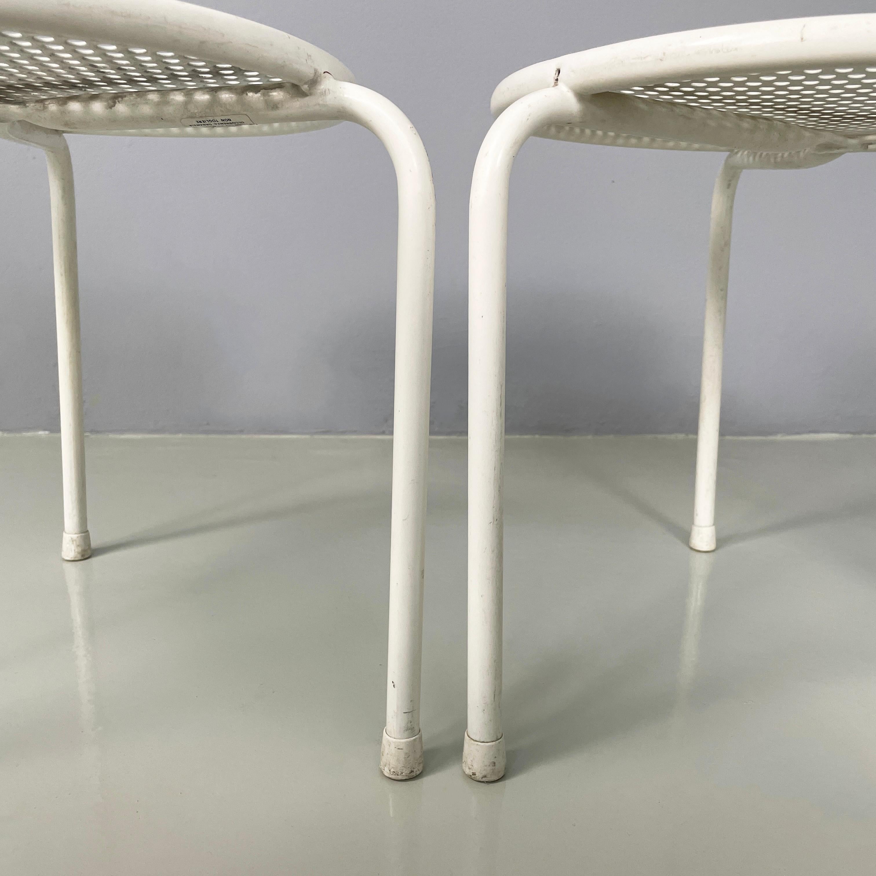 Tavolini da caffè per esterni in metallo bianco di Emu, anni '60. in vendita 9