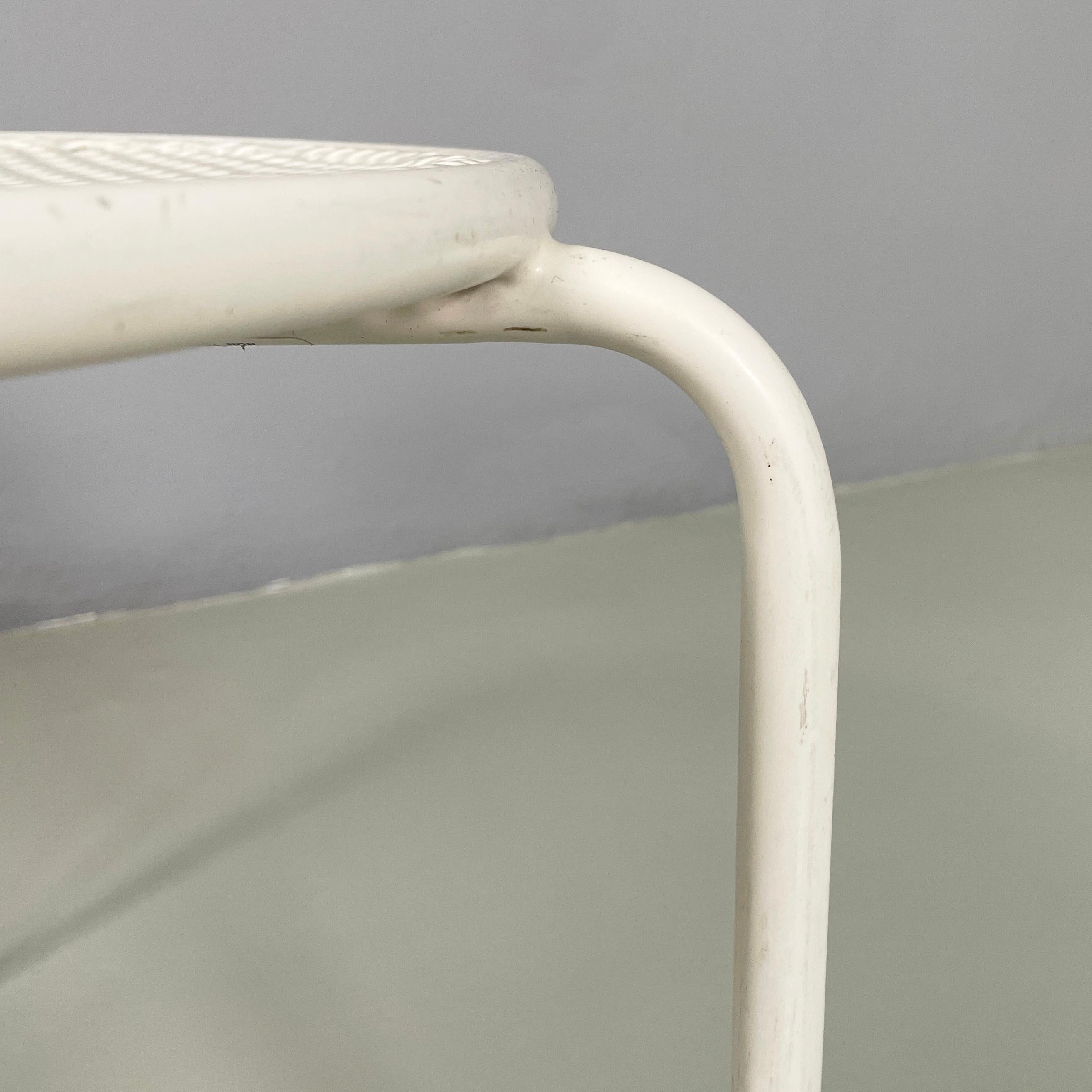 Tavolini da caffè per esterni in metallo bianco di Emu, anni '60. in vendita 12