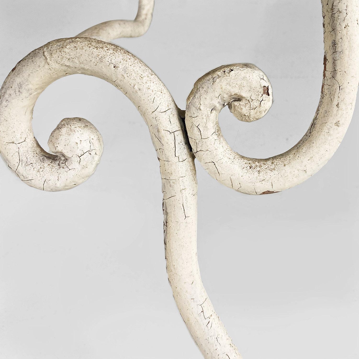 Banc d'extérieur italien en fer forgé micro-perforé de style moderne du milieu du siècle dernier, années 1950. en vente 2