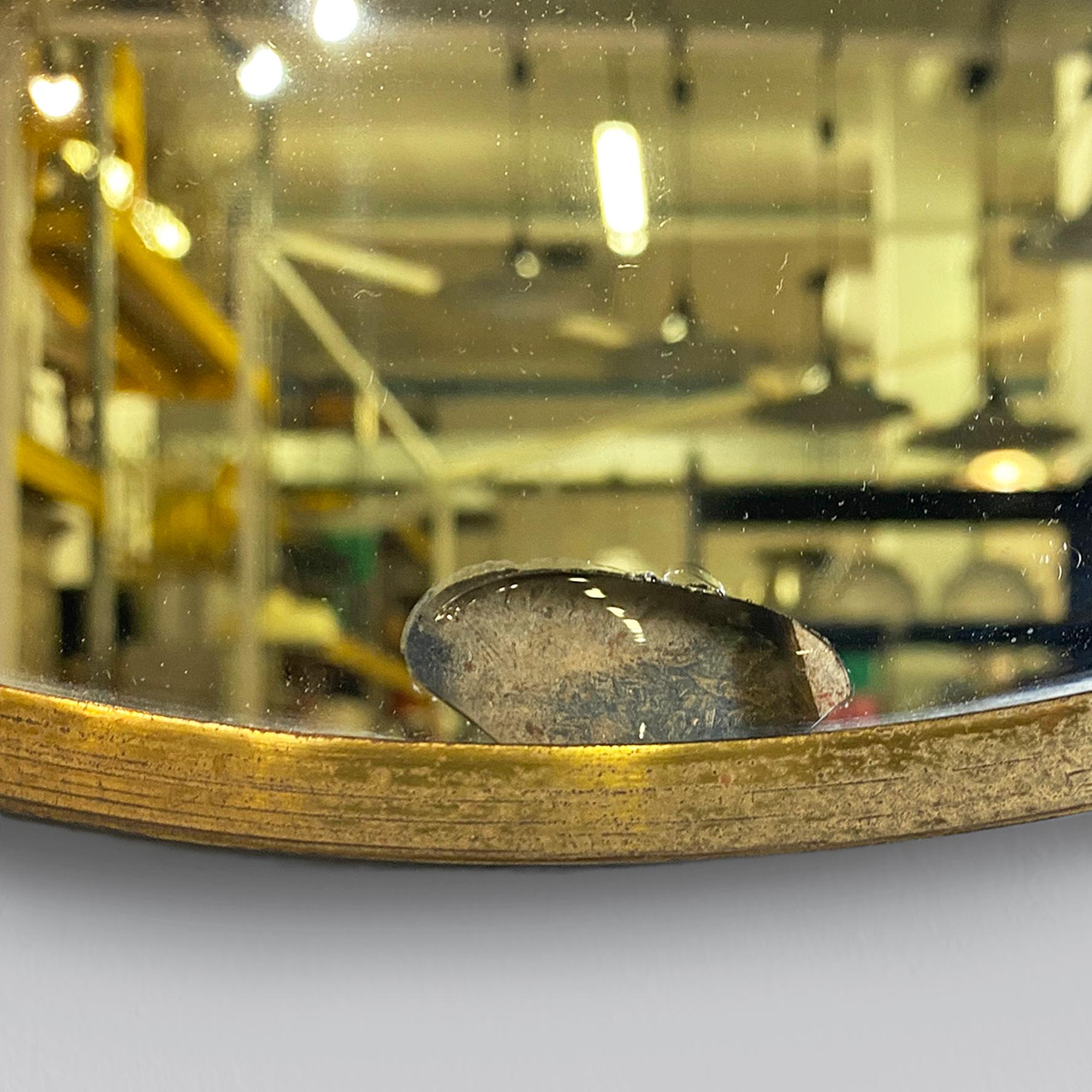Italian mid-century modern oval brass wall mirror with classic friezes, 1950s For Sale 1