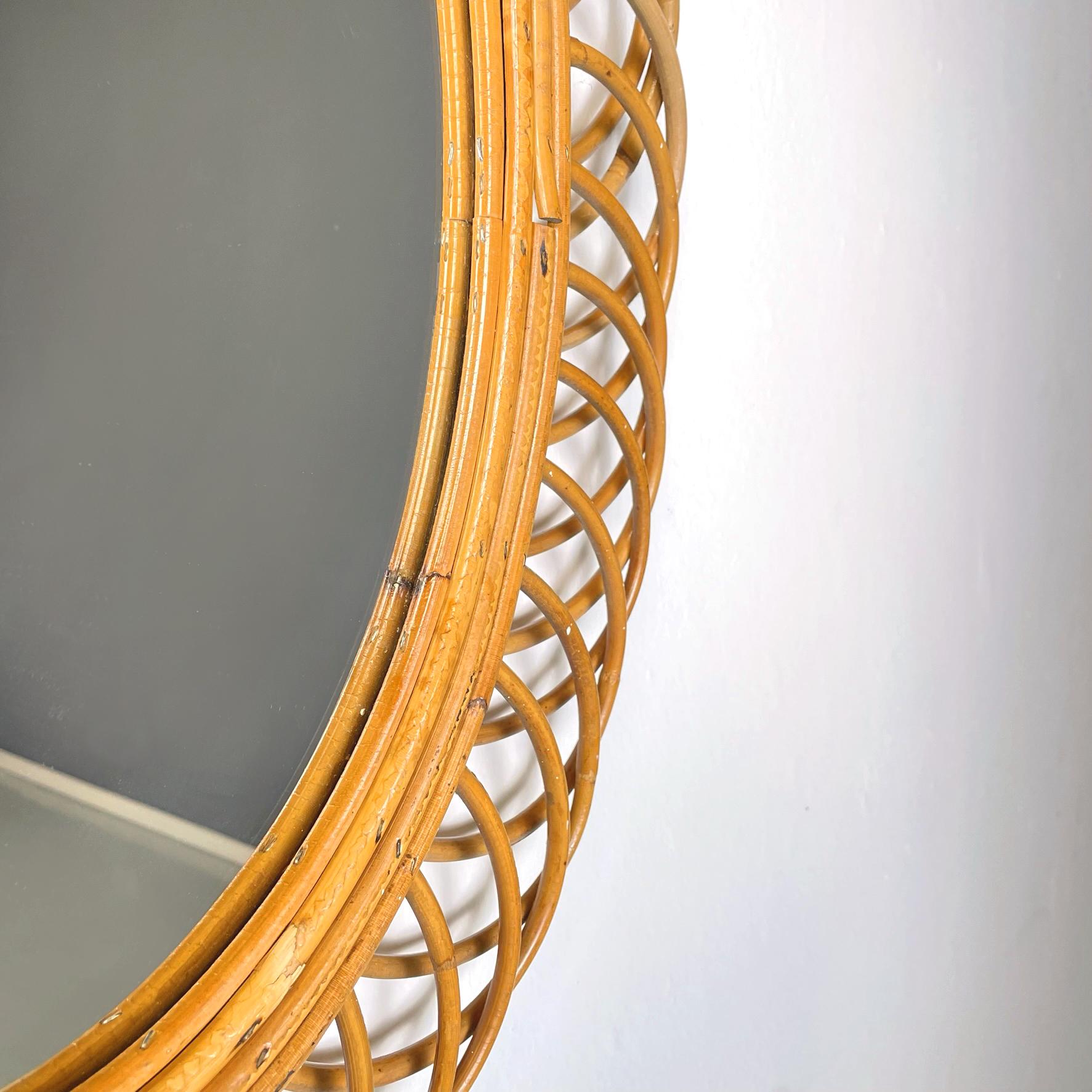 Italian Mid-Century Modern Oval-Shaped Wall Mirror in Curved Rattan, 1950s 3