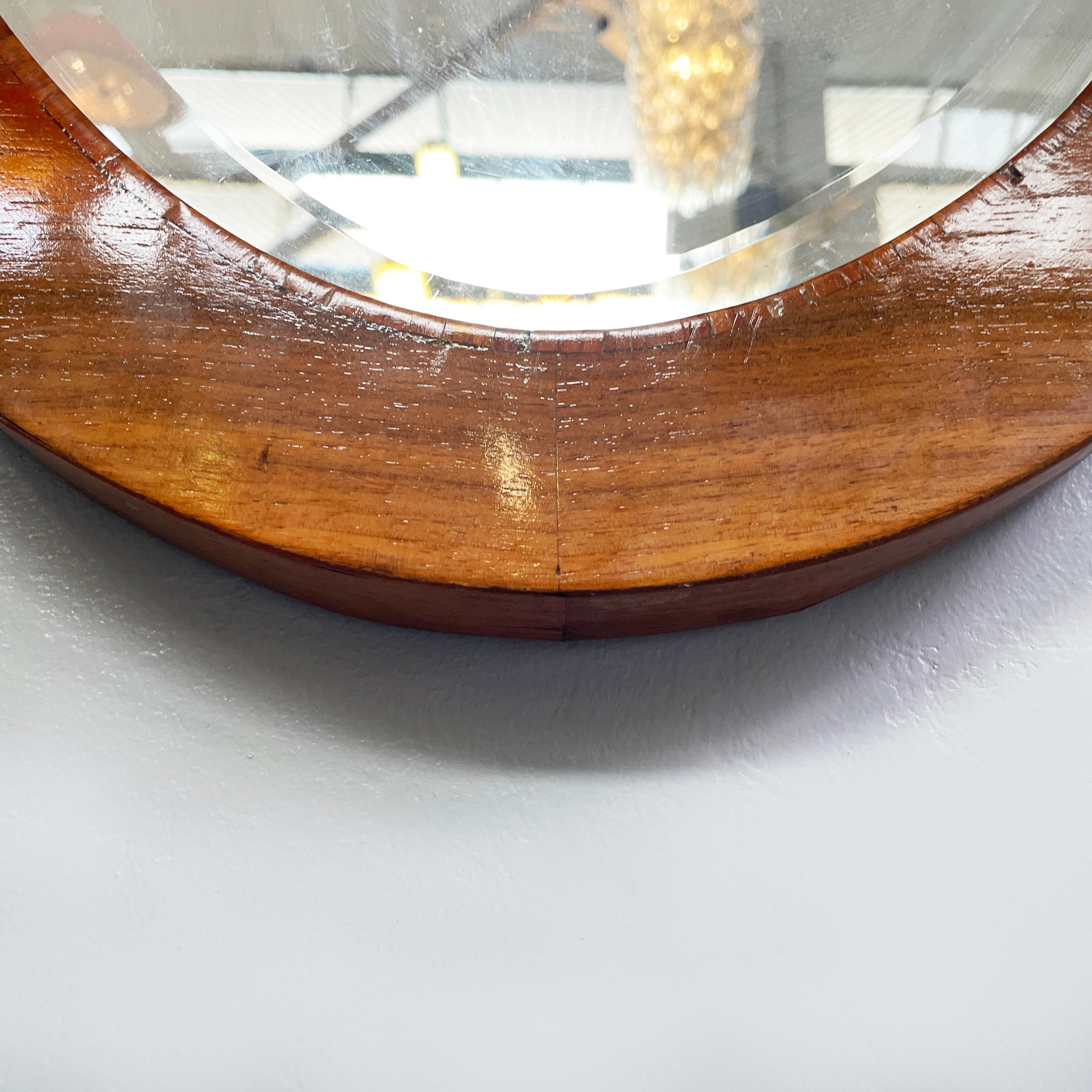 Miroir mural ovale avec cadre en bois, Italie, milieu du siècle dernier, années 1960 en vente 5
